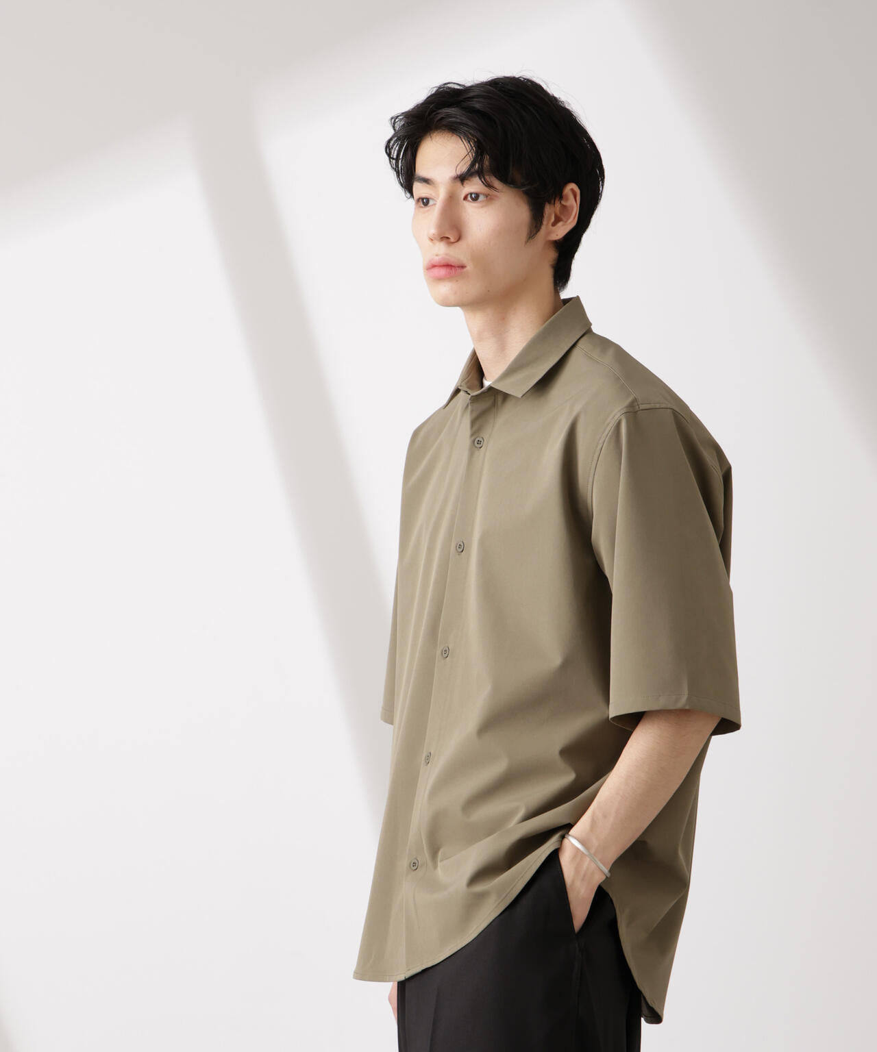 ライトウェイトストレッチ シャツ半袖 6725121206