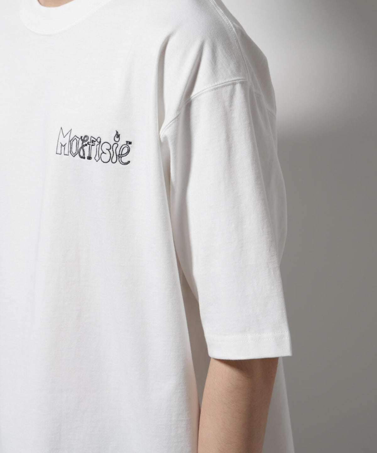 「MOFFISIE」オリジナル刺繍プリント Tシャツ 半袖 6725124243