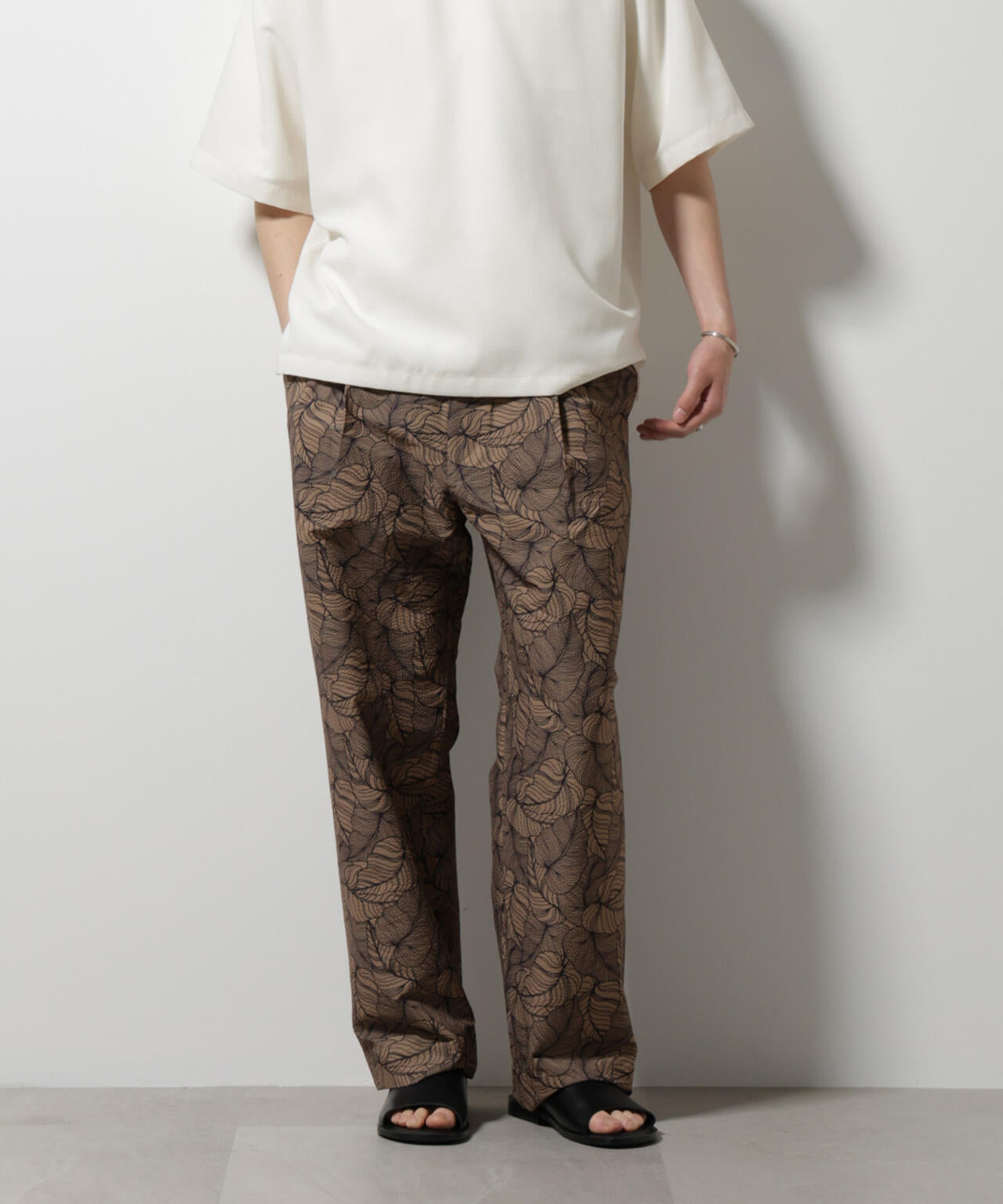 ぽん。ページ ボタニカル パターン サッカー イージーパンツ (セットアップ可)