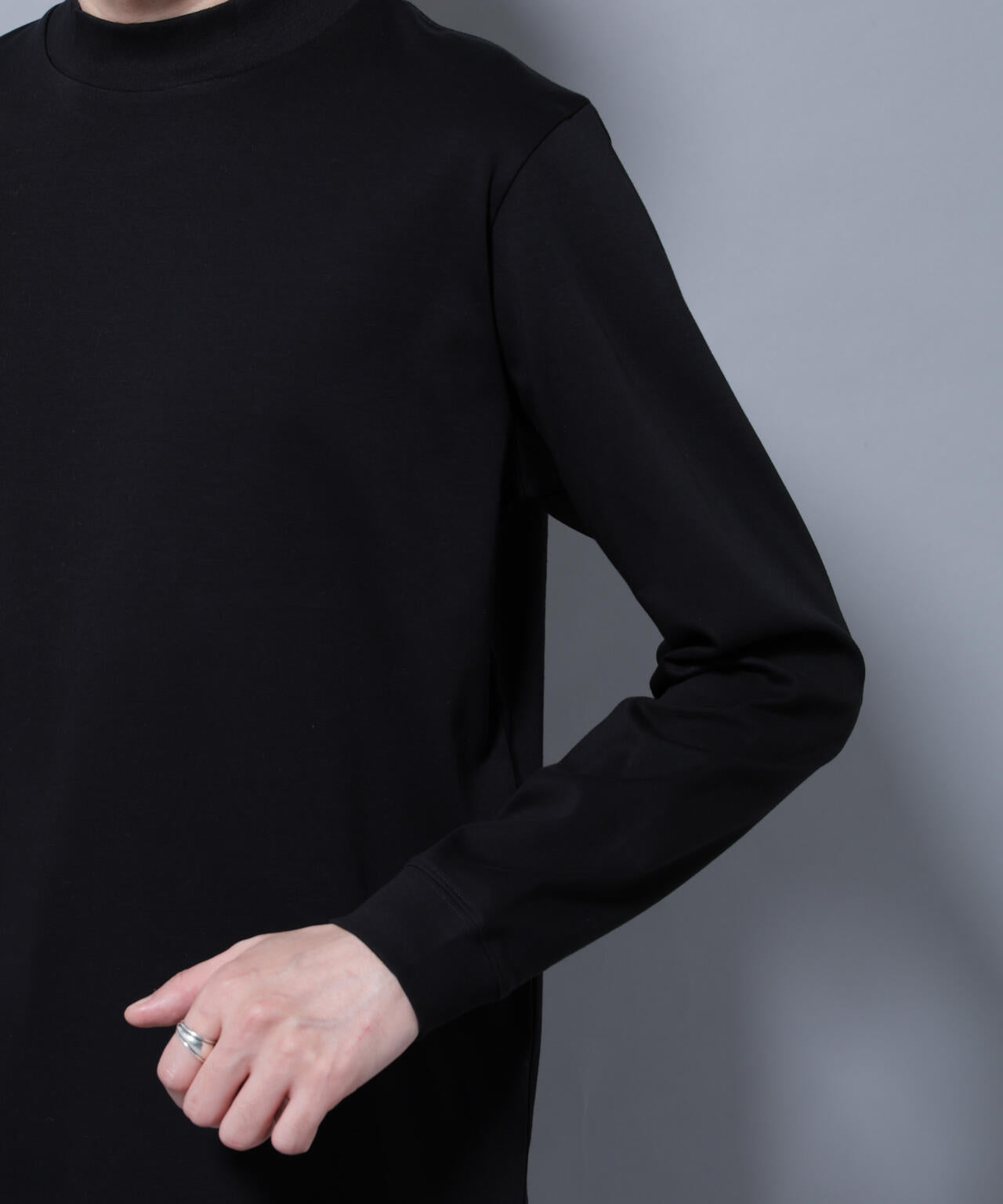 アンチスメルモックネックTシャツ 長袖 6725223210