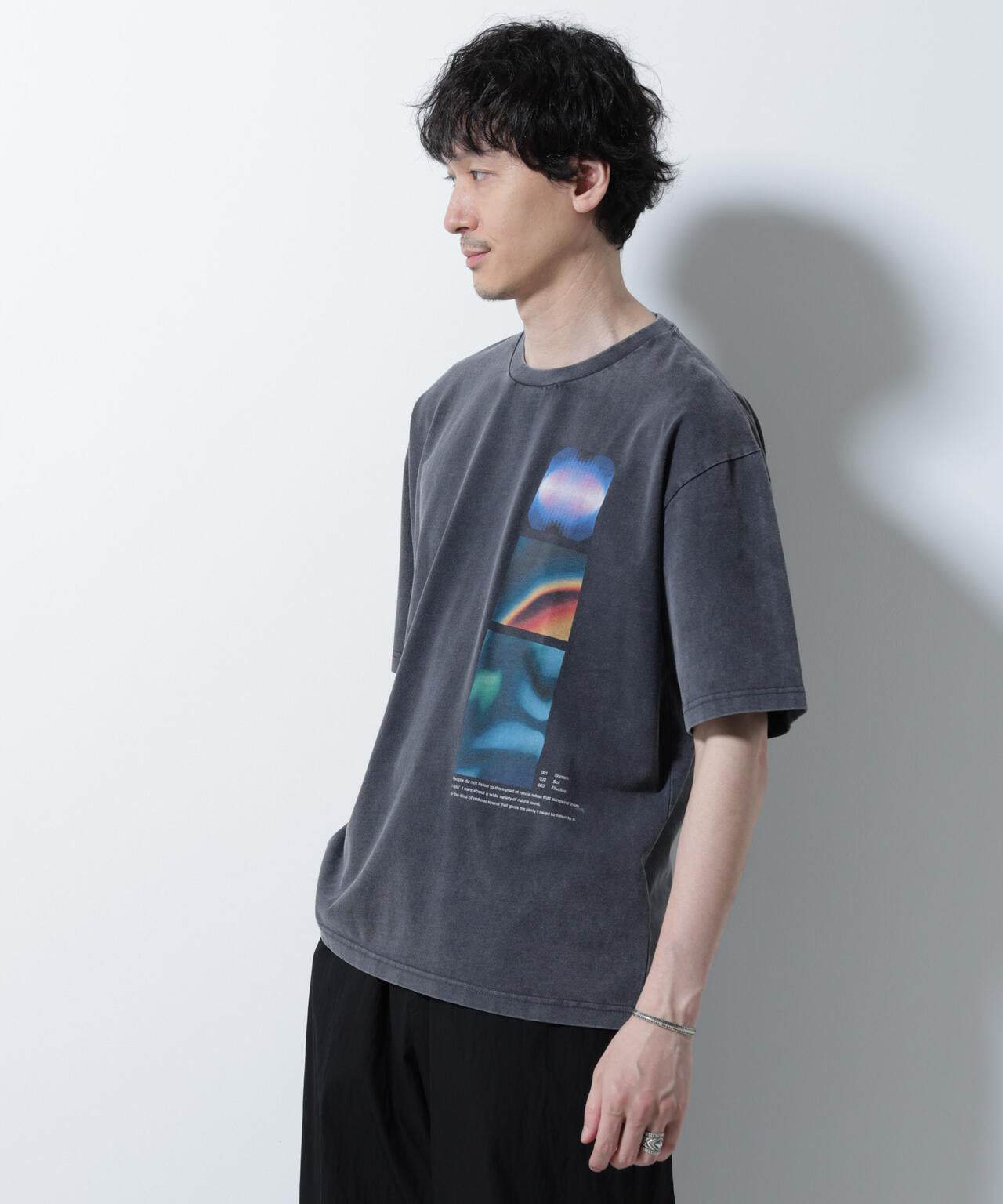 A-C-Z」ピグメントグラフィックTシャツ 半袖