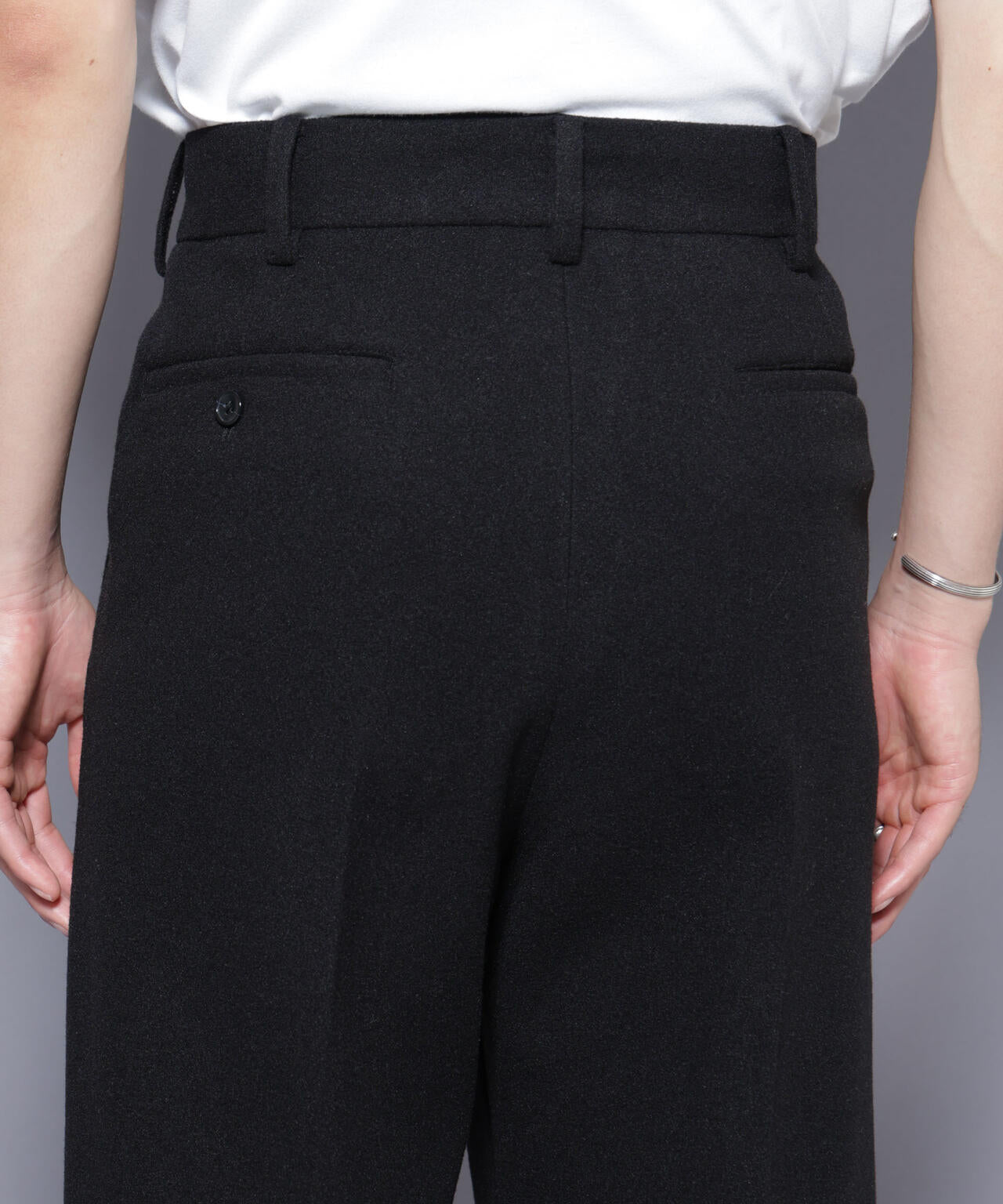 テックメルトンワイドスラックス 6725227201