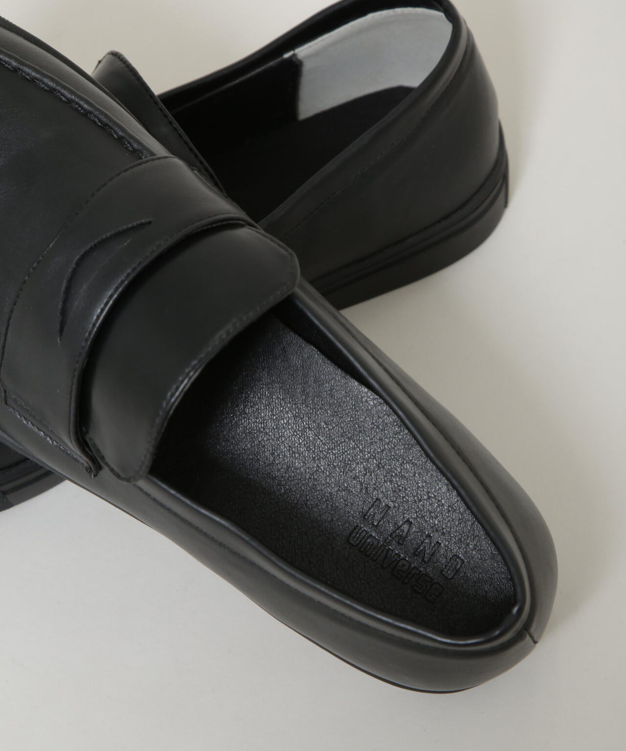 コインローファースニーカー 6725233201