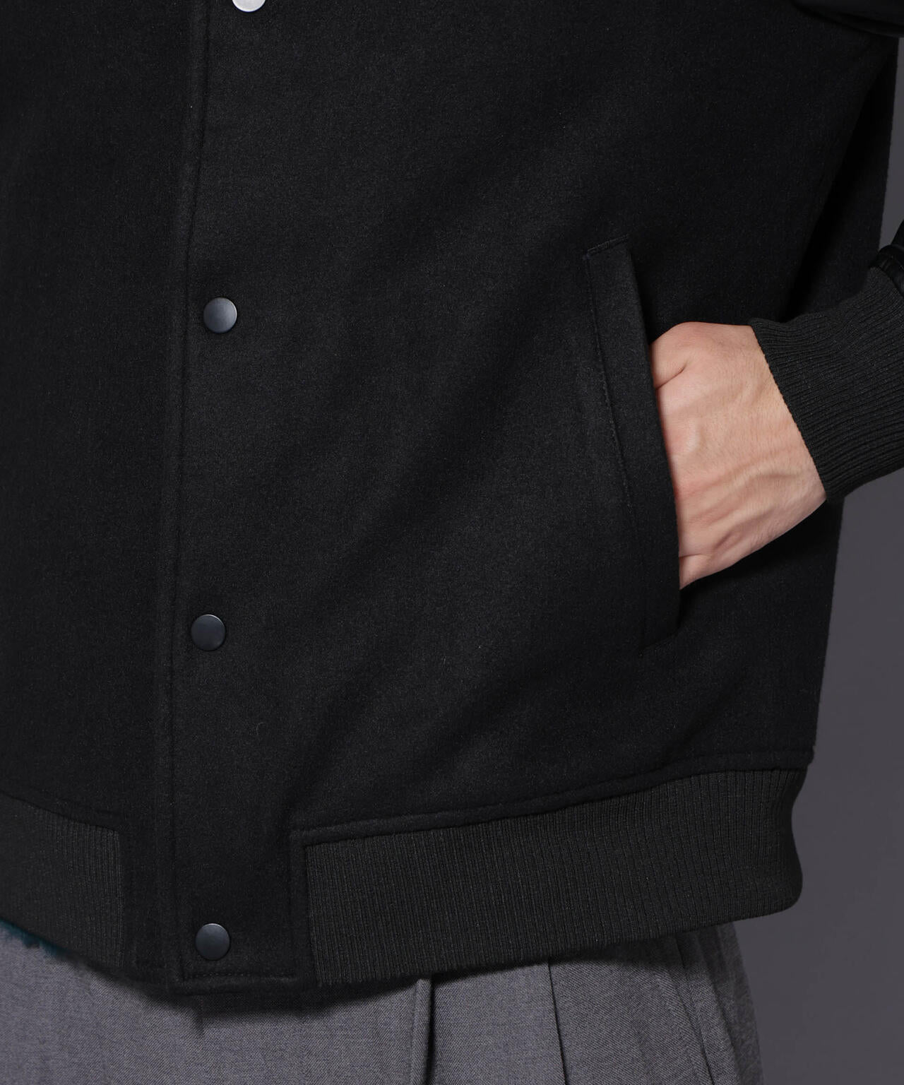 フェイクレザースタジャン 6726112202