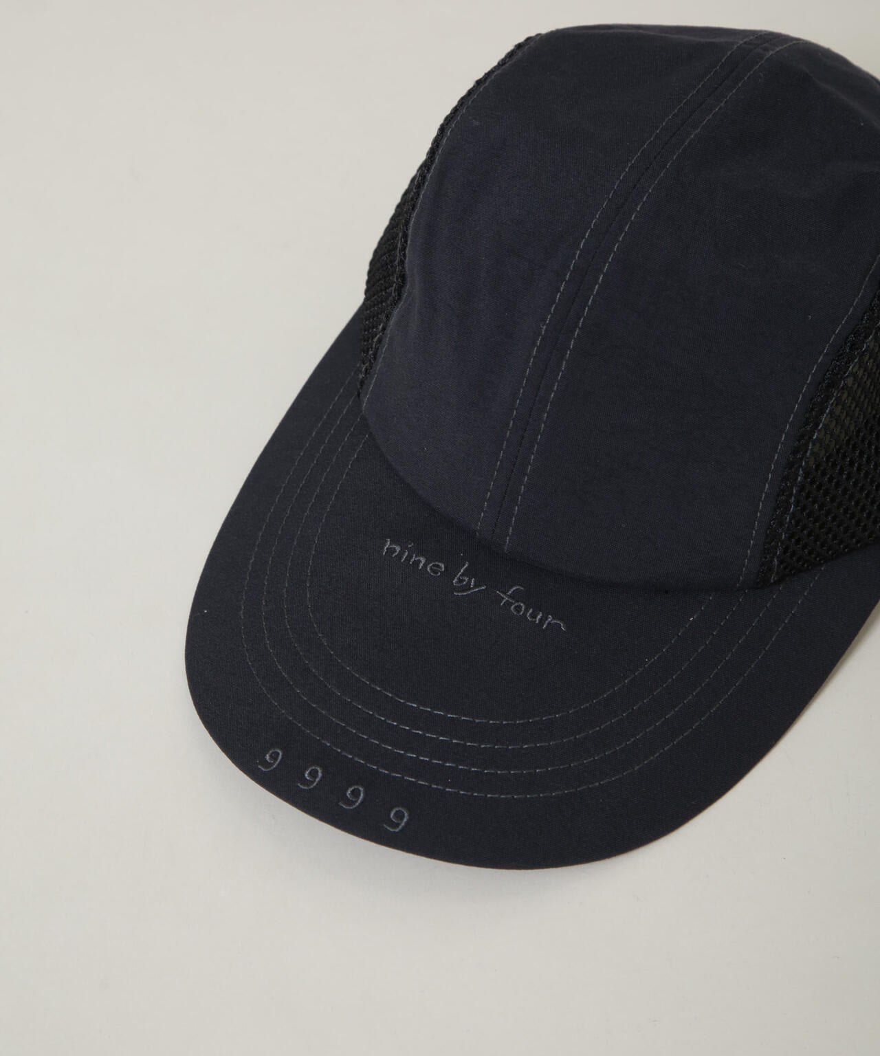 nine by four/94 WR NYLON & MESH 4P CAP 6726139016
