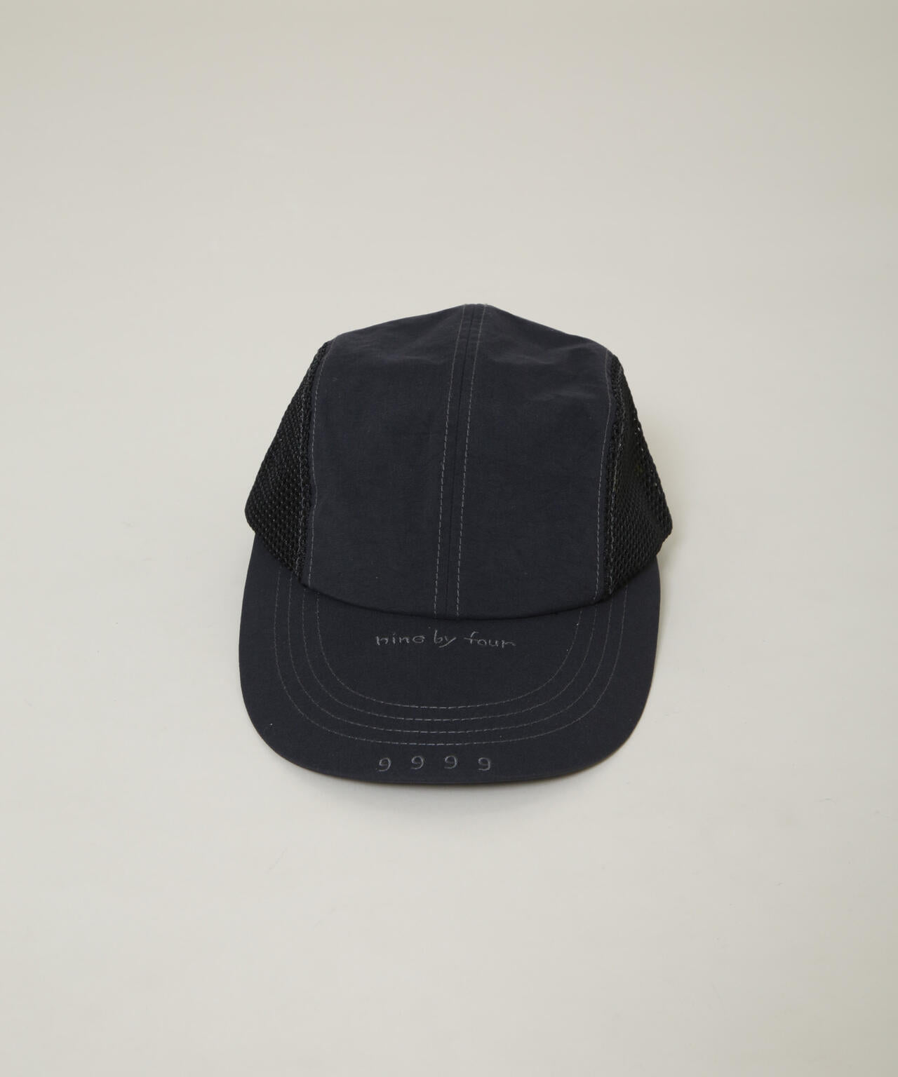 nine by four/94 WR NYLON & MESH 4P CAP 6726139016