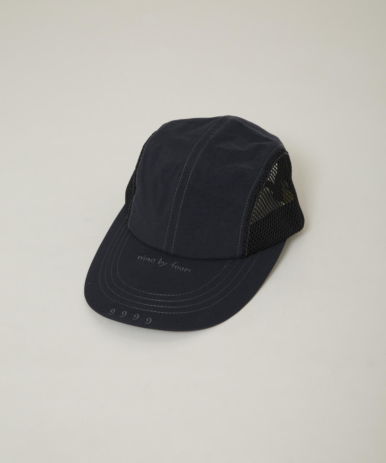 nine by four/94 WR NYLON & MESH 4P CAP 6726139016