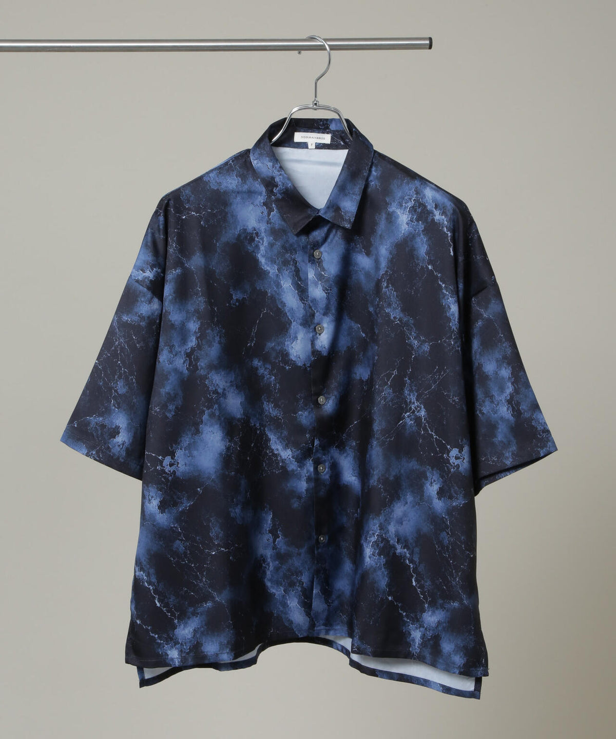 NORMANBROS/ショート丈オーバーサイズ総柄シャツ 半袖 6726221002