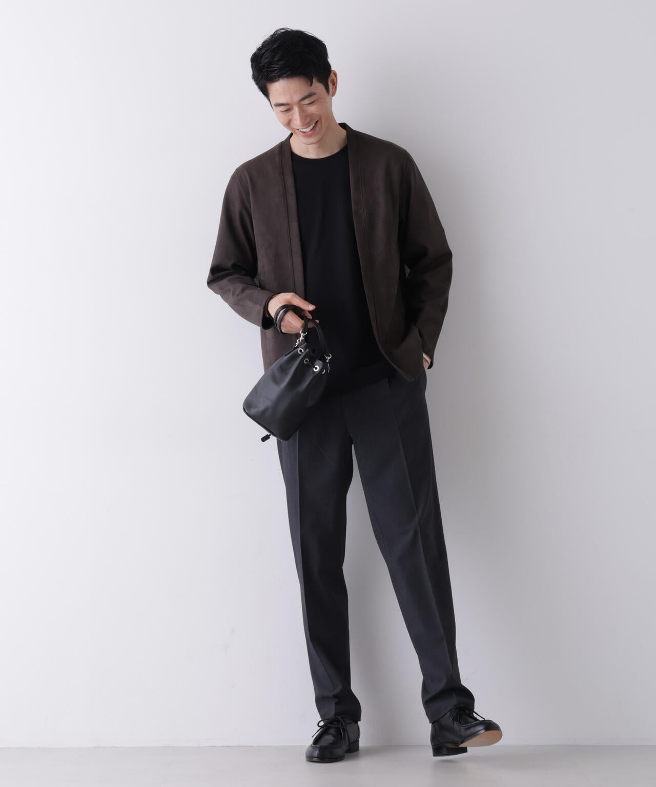 ALWAYS タイトテーパード スラックス 6726227201