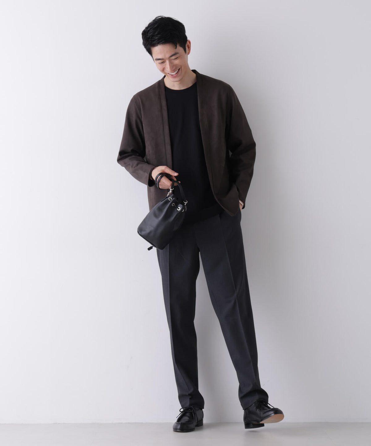 ALWAYS タイトテーパード スラックス 6726227201