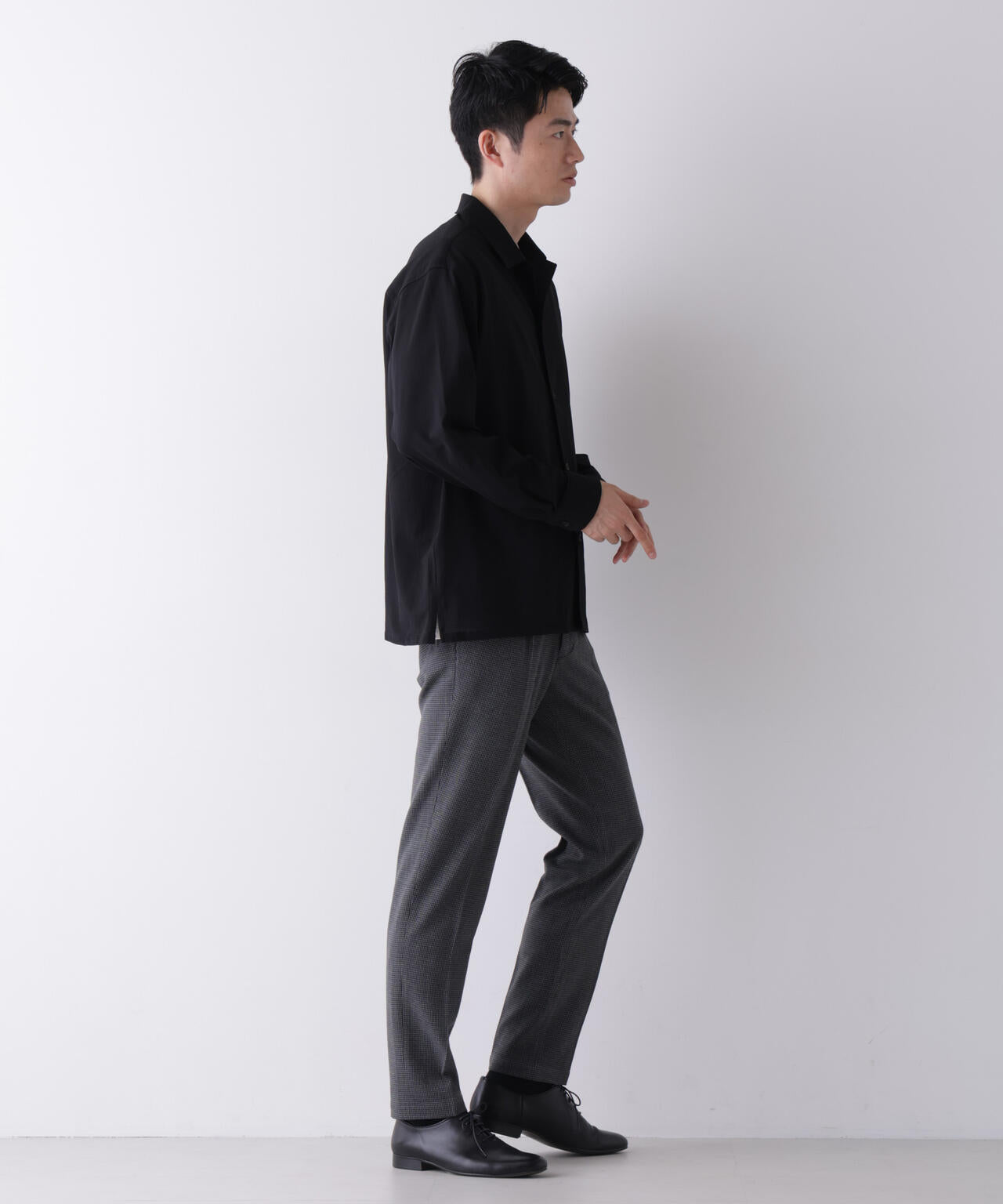 ALWAYS タイトテーパード スラックス 6726227201