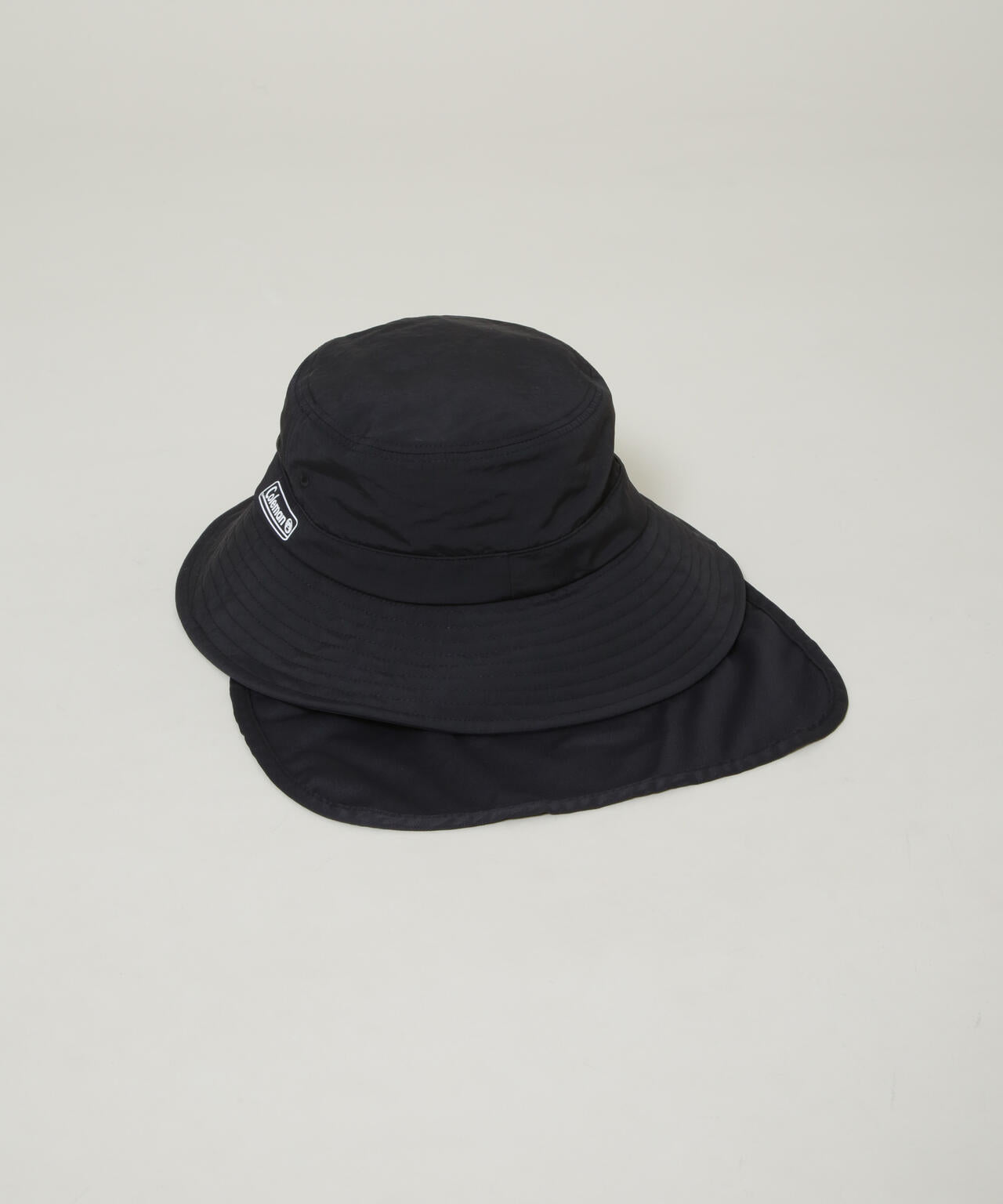 Coleman/タフタシェード付き アドベンチャーハット DARKROOM 6726239142