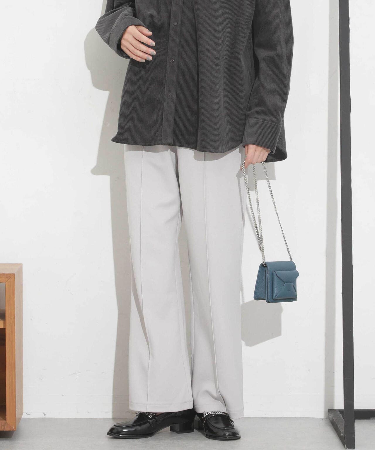 センタープレスカットポンチパンツ 6733227301