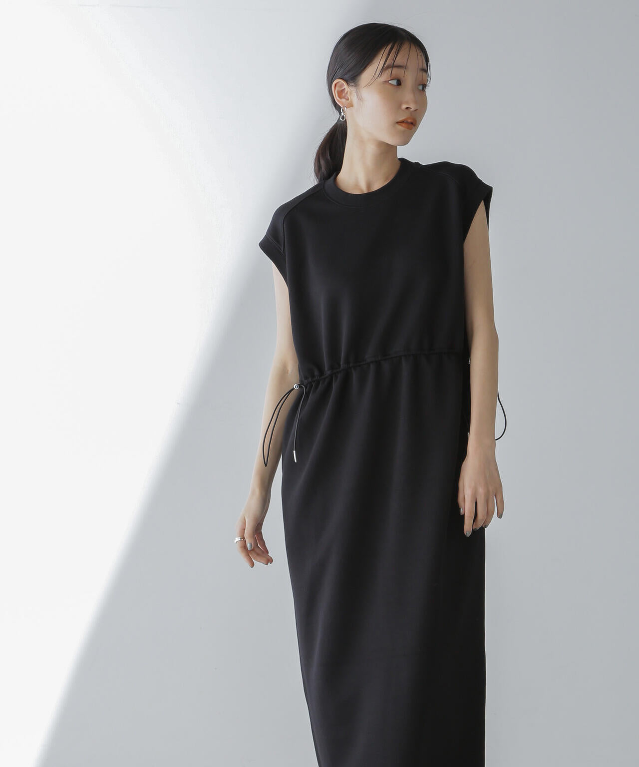 フロントドロストフレンチスリーブワンピース 6734119331