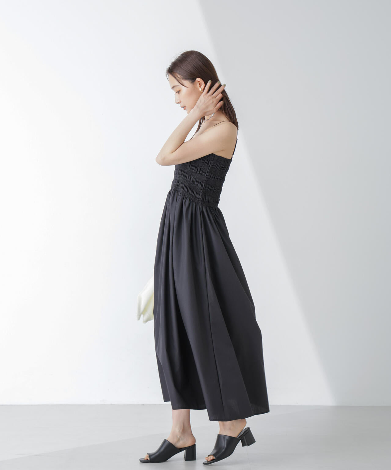 シャーリングキャミソールワンピース 6734119334