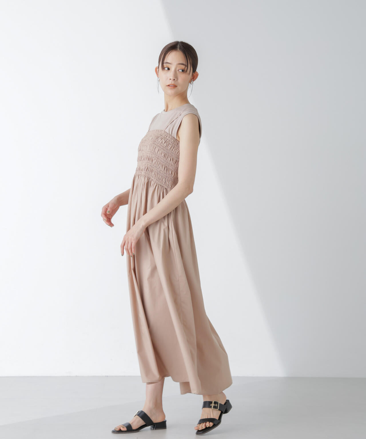 シャーリングキャミソールワンピース 6734119334