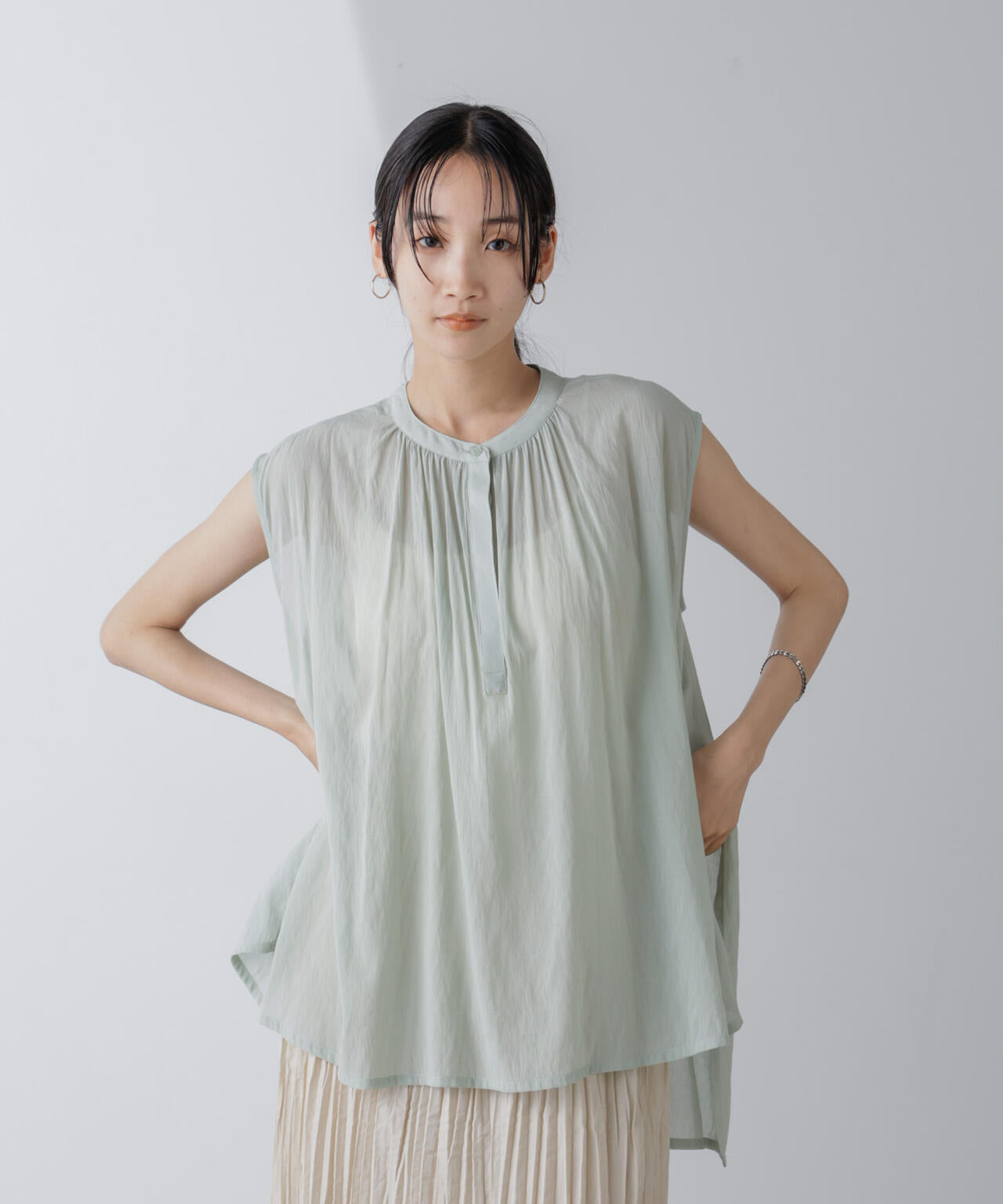 シアーノースリーブヘムブラウス 6734121317