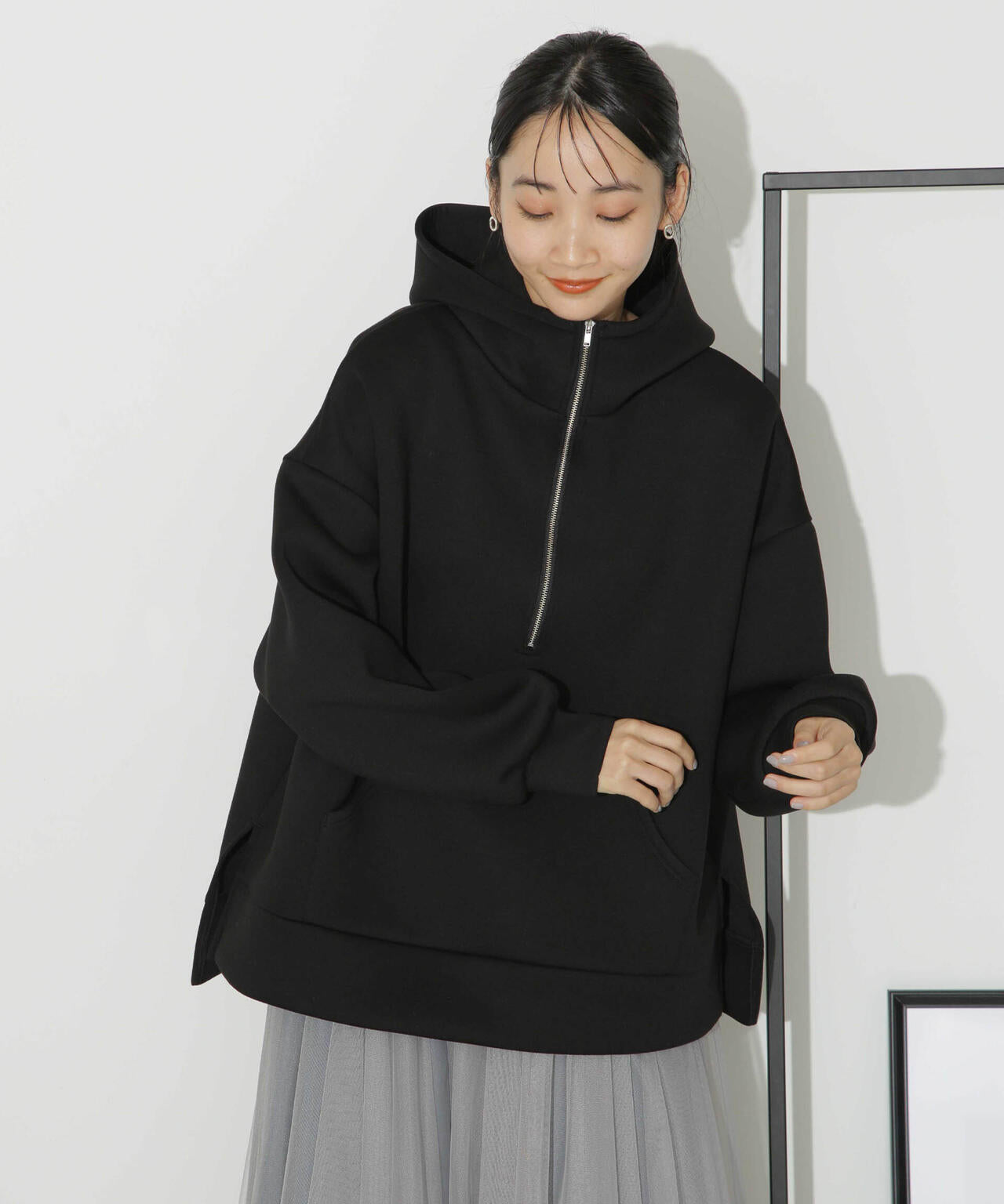 ハーフジップフードダンボールプルオーバー 6734123301