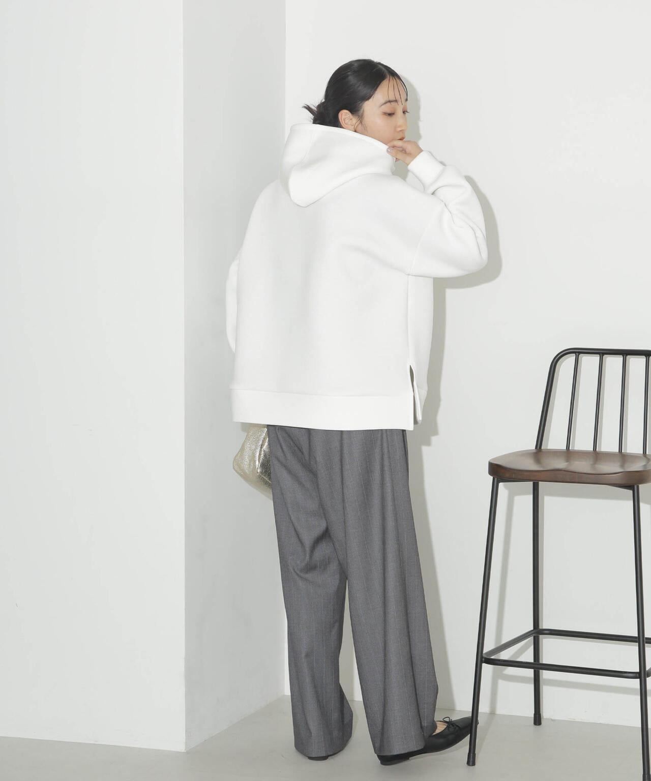 ハーフジップフードダンボールプルオーバー 6734123301