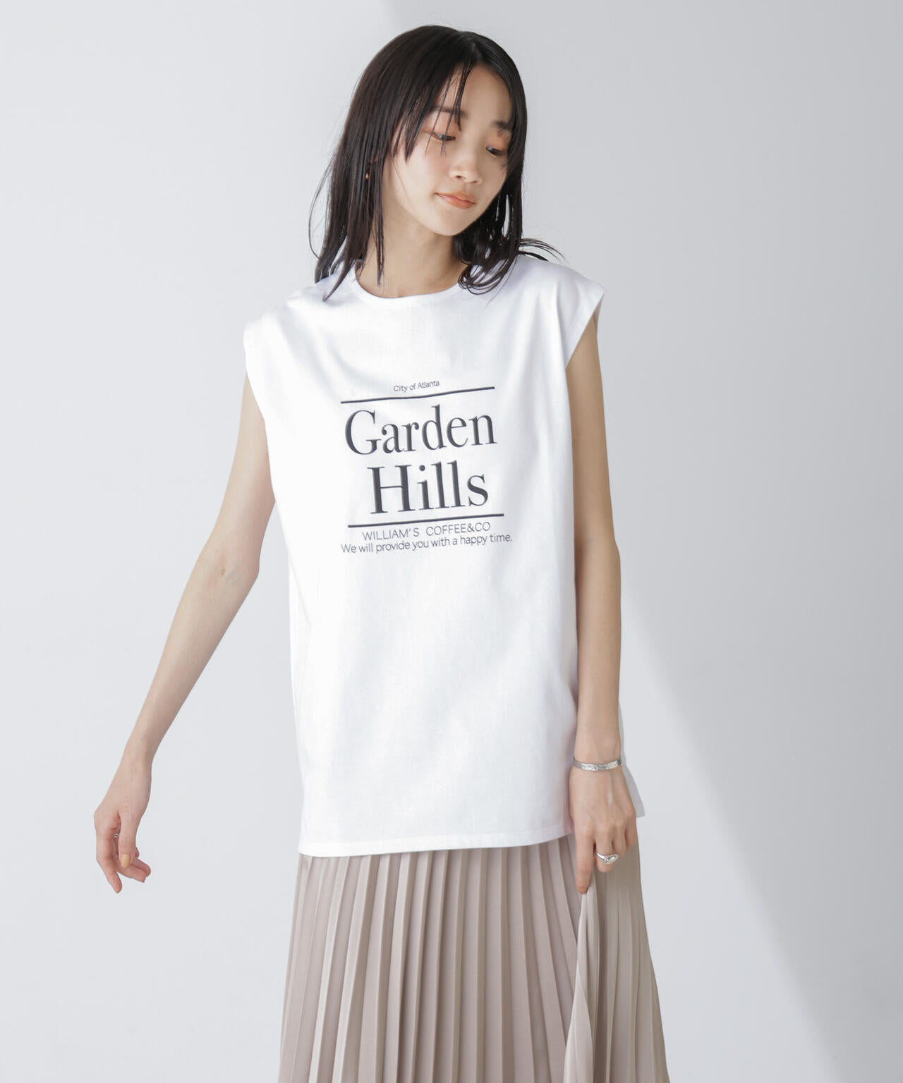 ノースリーブロゴプリントトップス 6734124319
