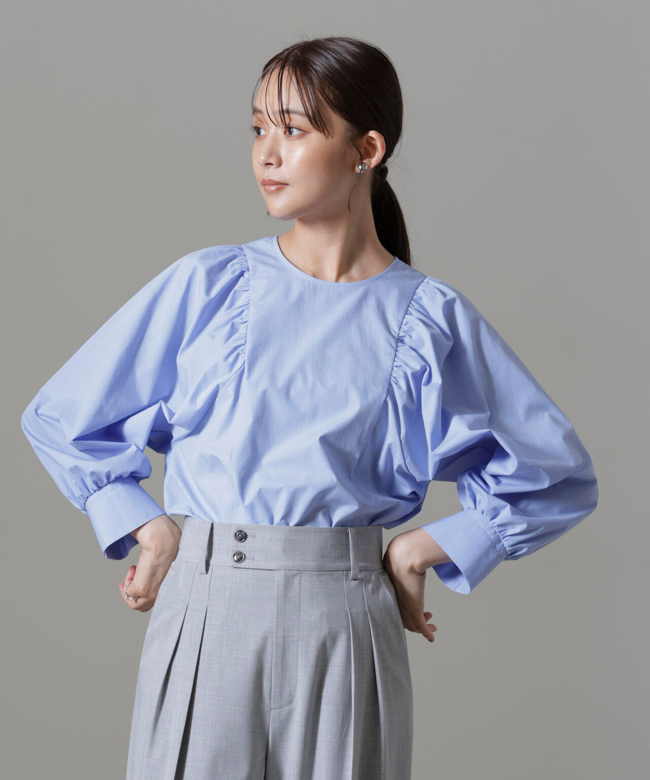 ボリュームスリーブブラウス 6734220300