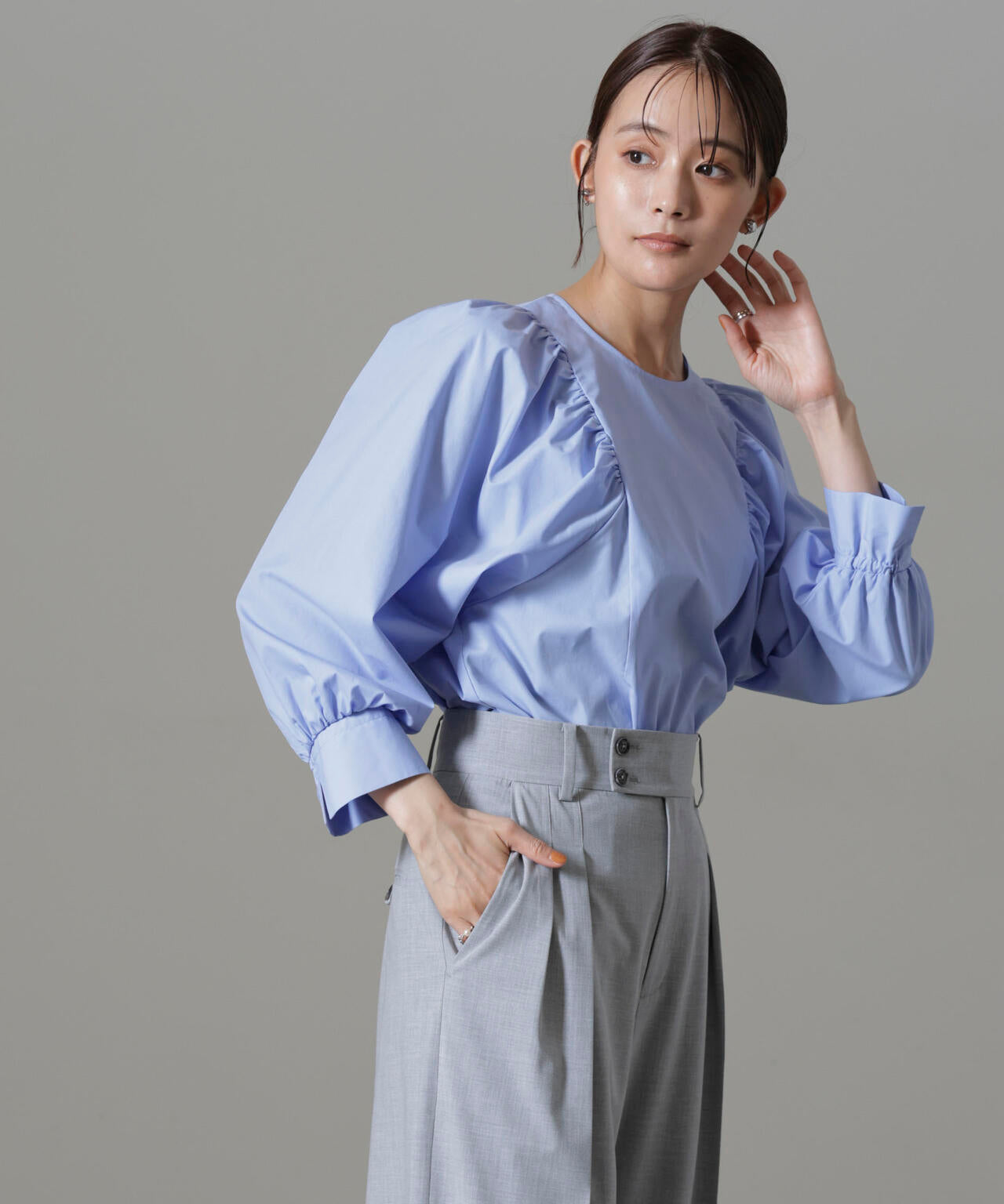 ボリュームスリーブブラウス 6734220300