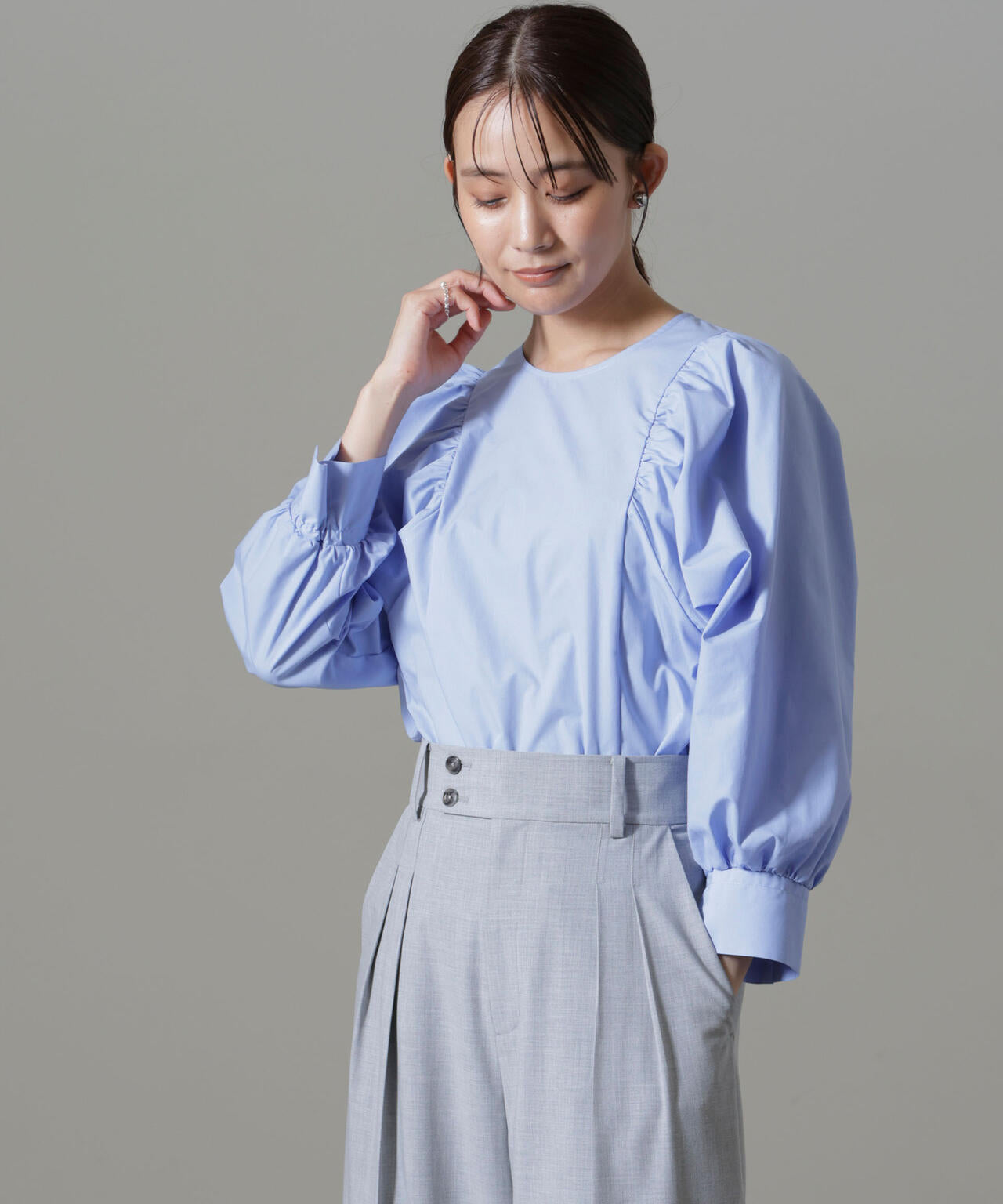 ボリュームスリーブブラウス 6734220300