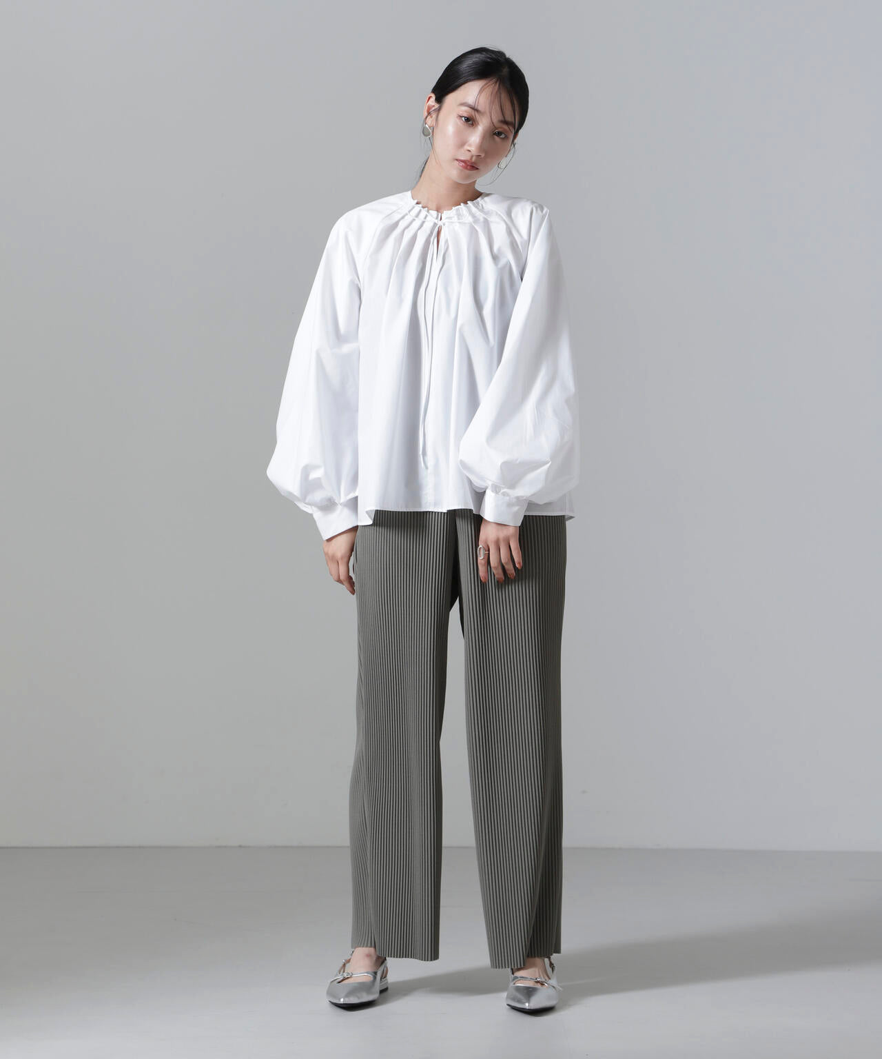 タックカラーボリュームブラウス 6734220303