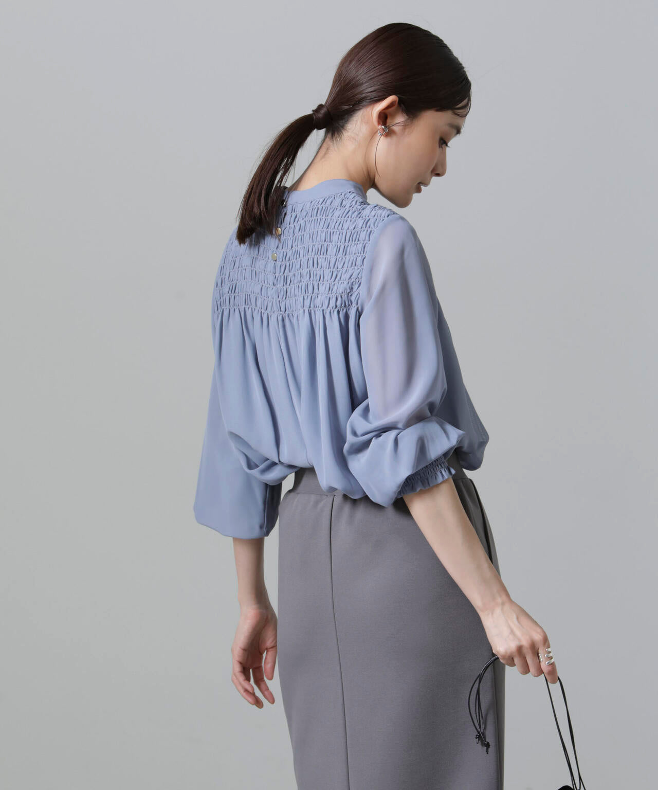 フロントシャーリングブラウス 6734220306