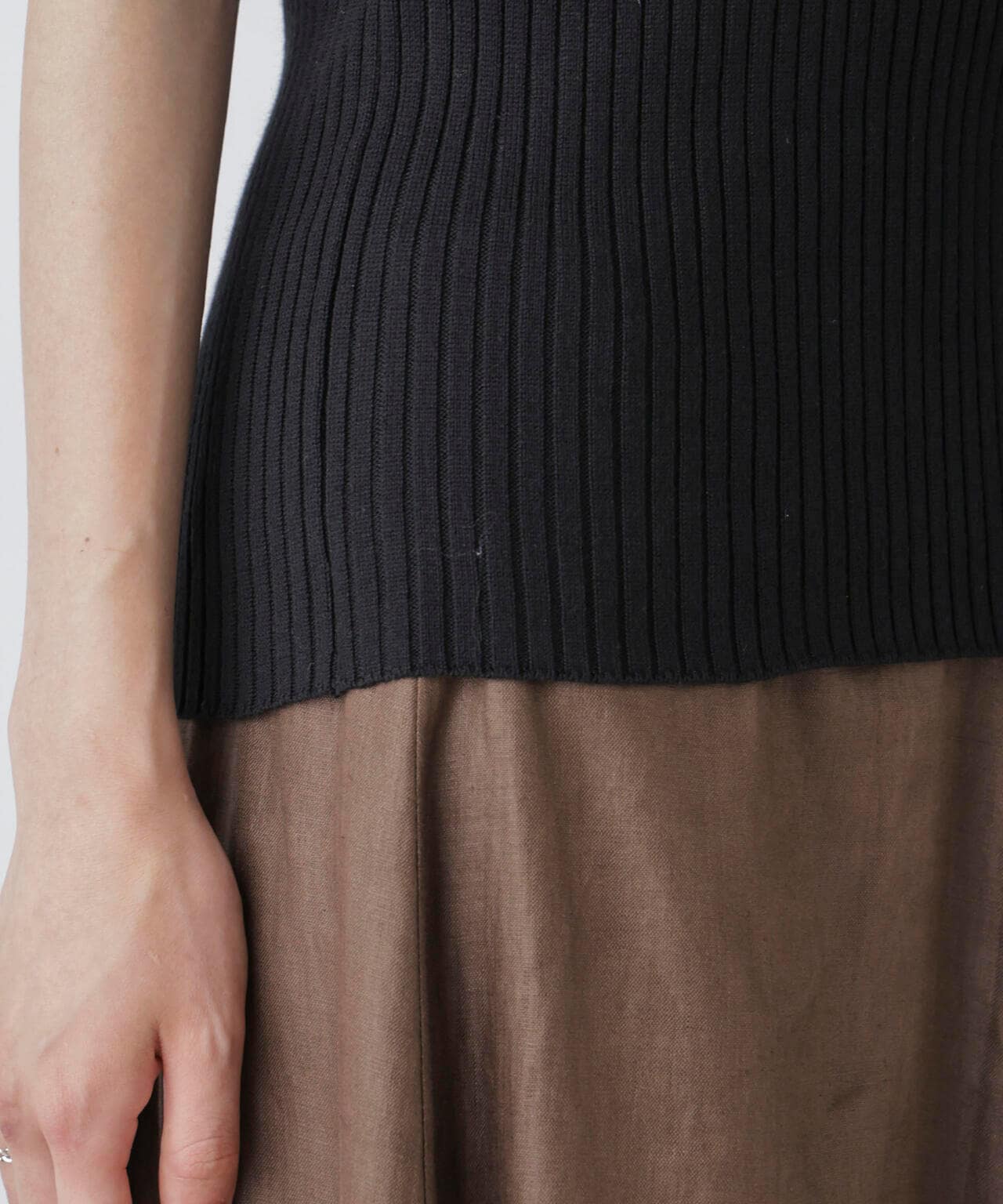 オフショルダーリブニットトップス 6734222305