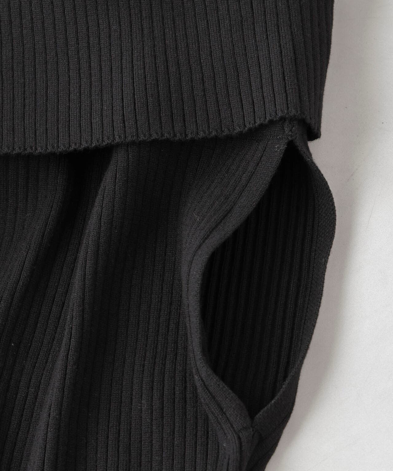 オフショルダーリブニットトップス 6734222305