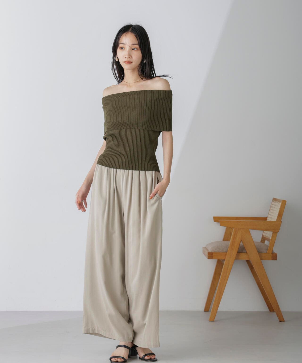 オフショルダーリブニットトップス 6734222305