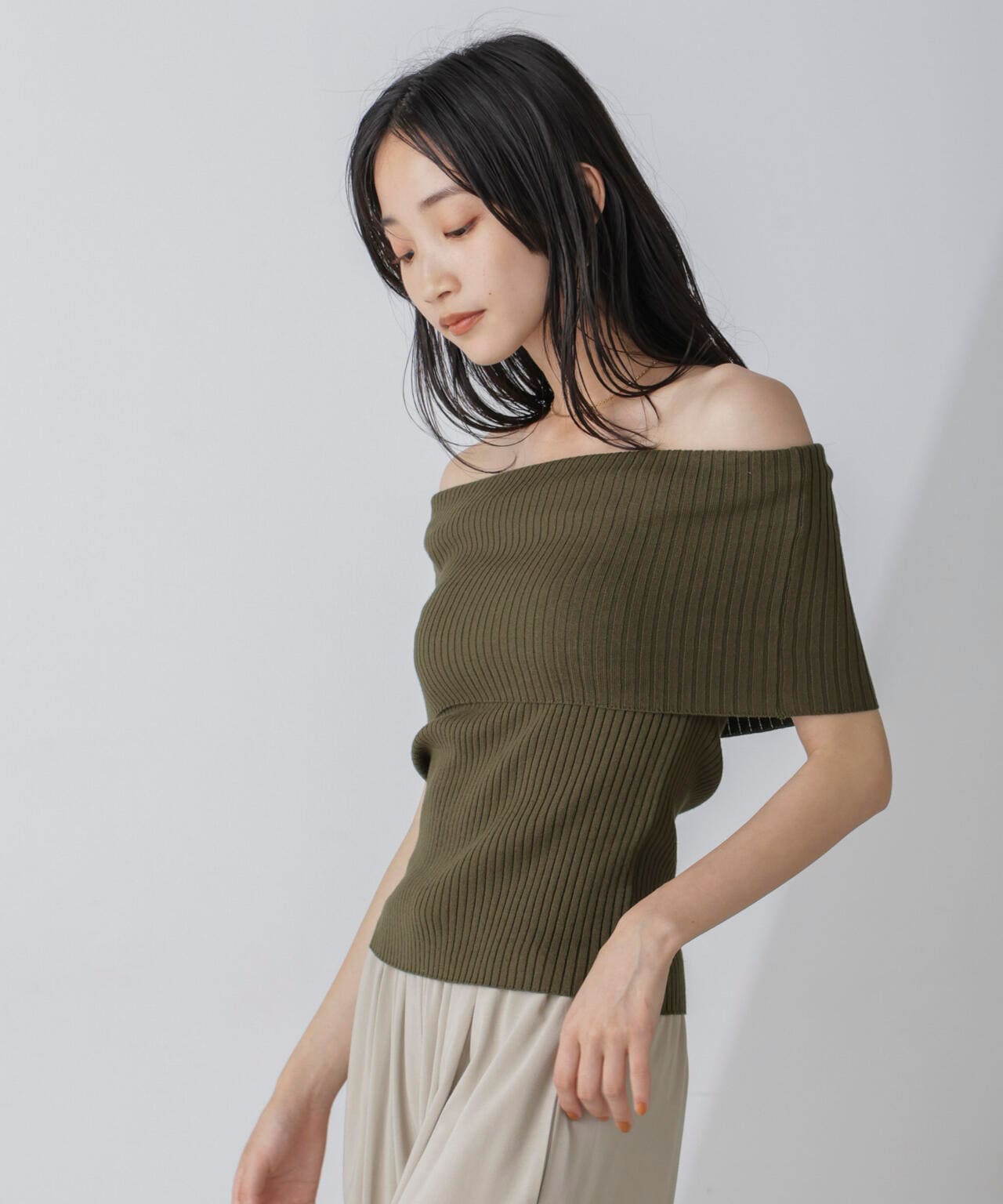 オフショルダーリブニットトップス 6734222305