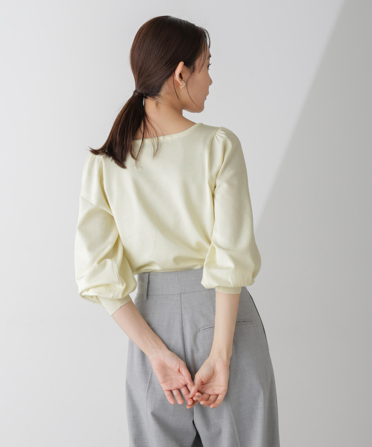 ボリュームスリーブスクエアネックニット 6734222312