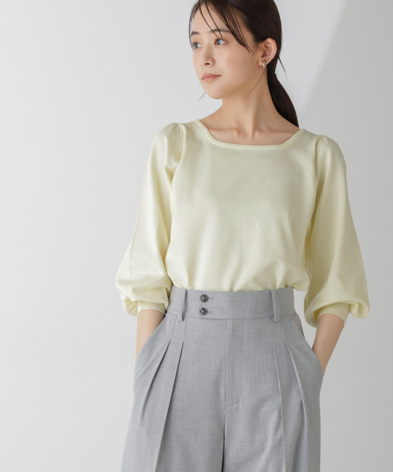 ボリュームスリーブスクエアネックニット 6734222312