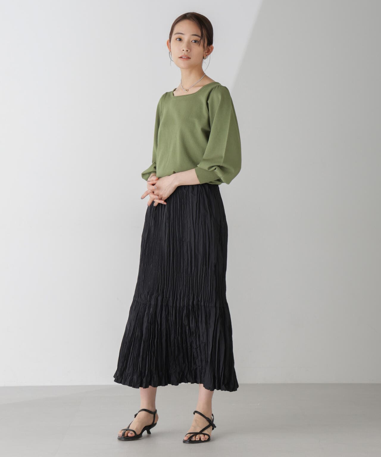 ボリュームスリーブスクエアネックニット 6734222312