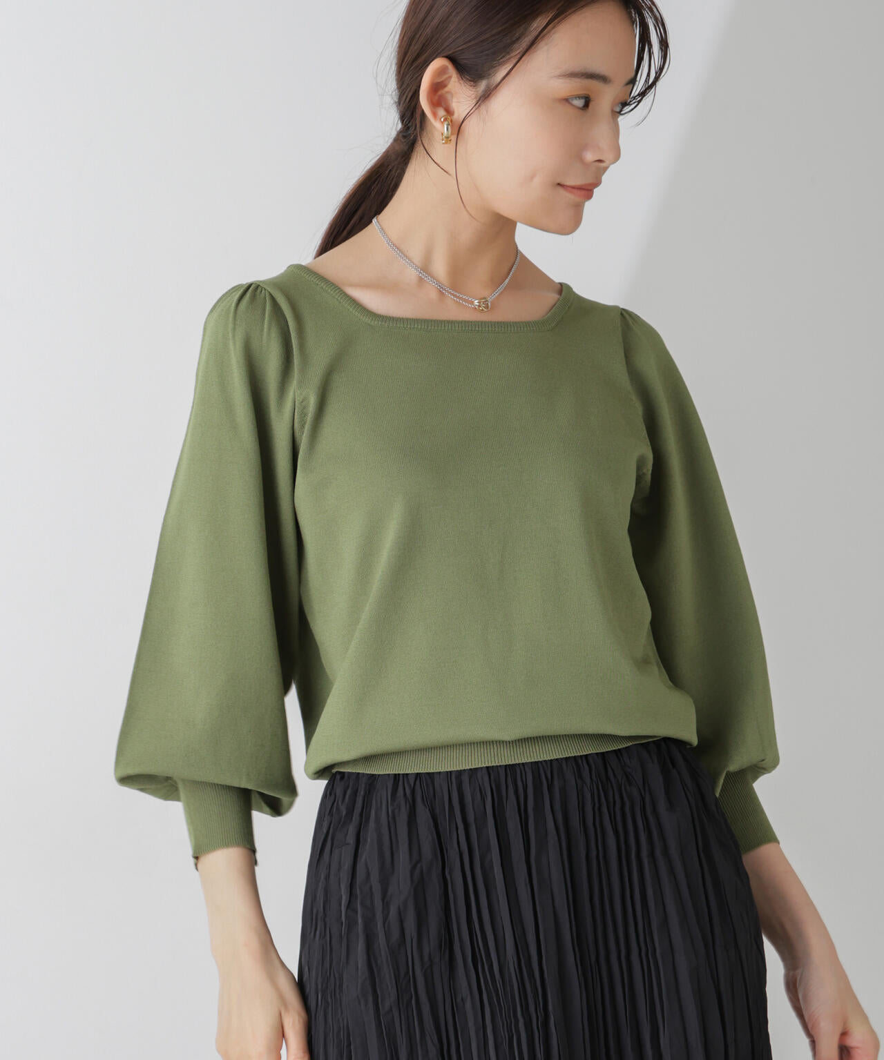 ボリュームスリーブスクエアネックニット 6734222312