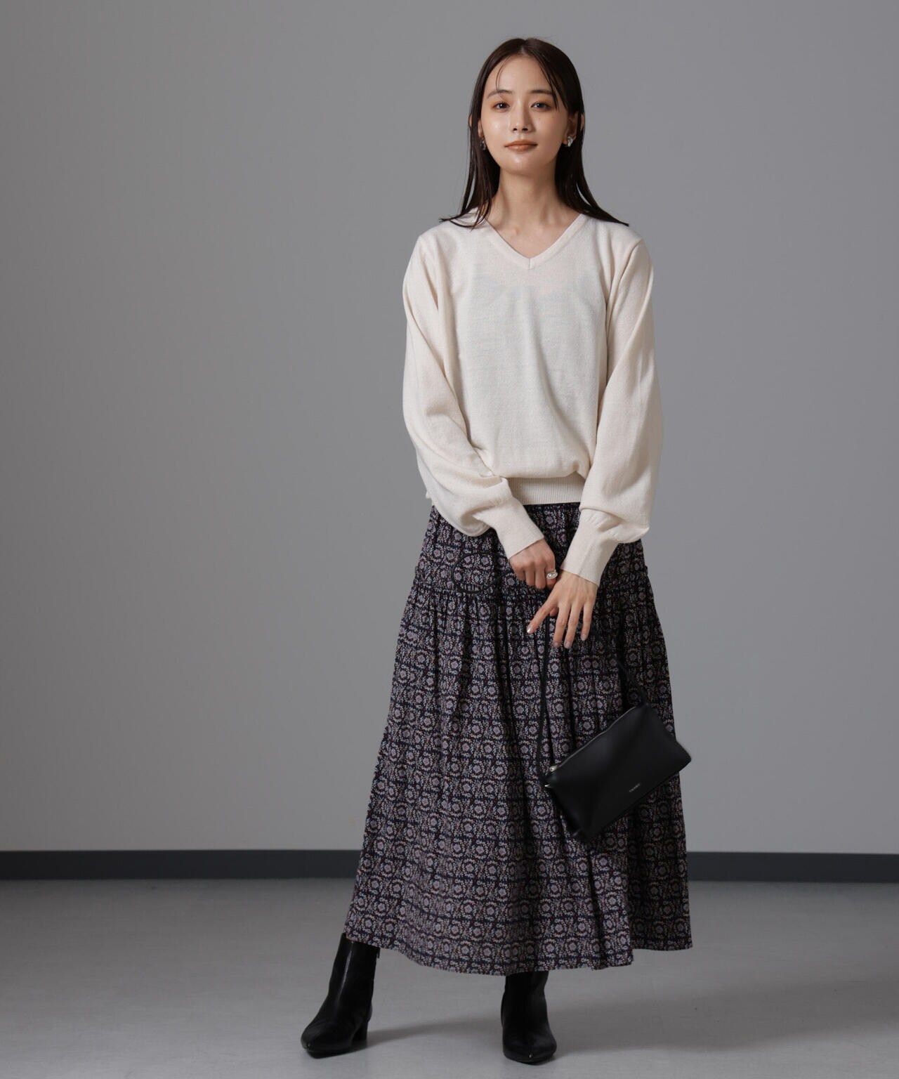 静電気防止 Vネックプルオーバーニット 6734222332