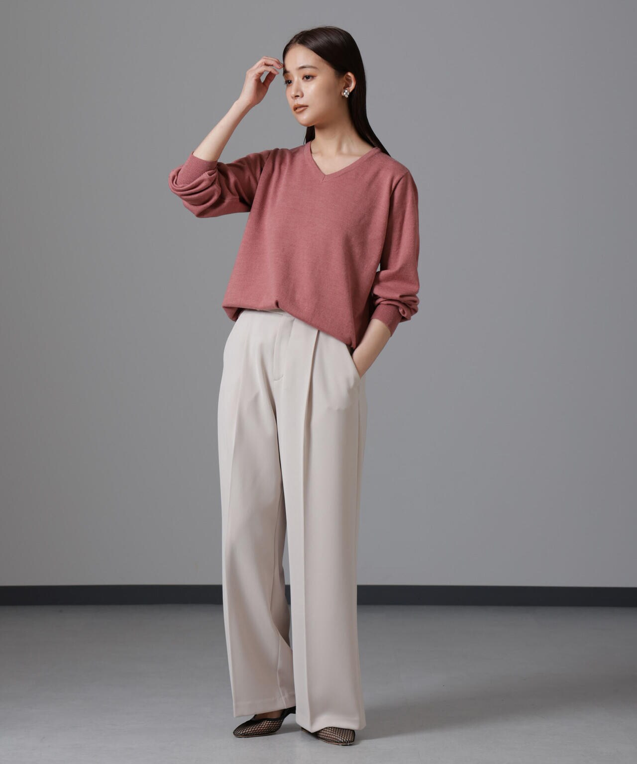 静電気防止 Vネックプルオーバーニット 6734222332