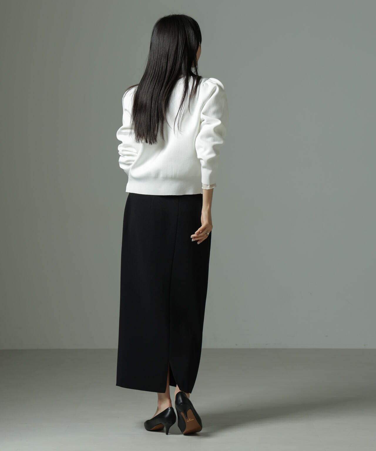 WEB限定/ライトスポンディッシュパールボタンカーディガン 6734222360