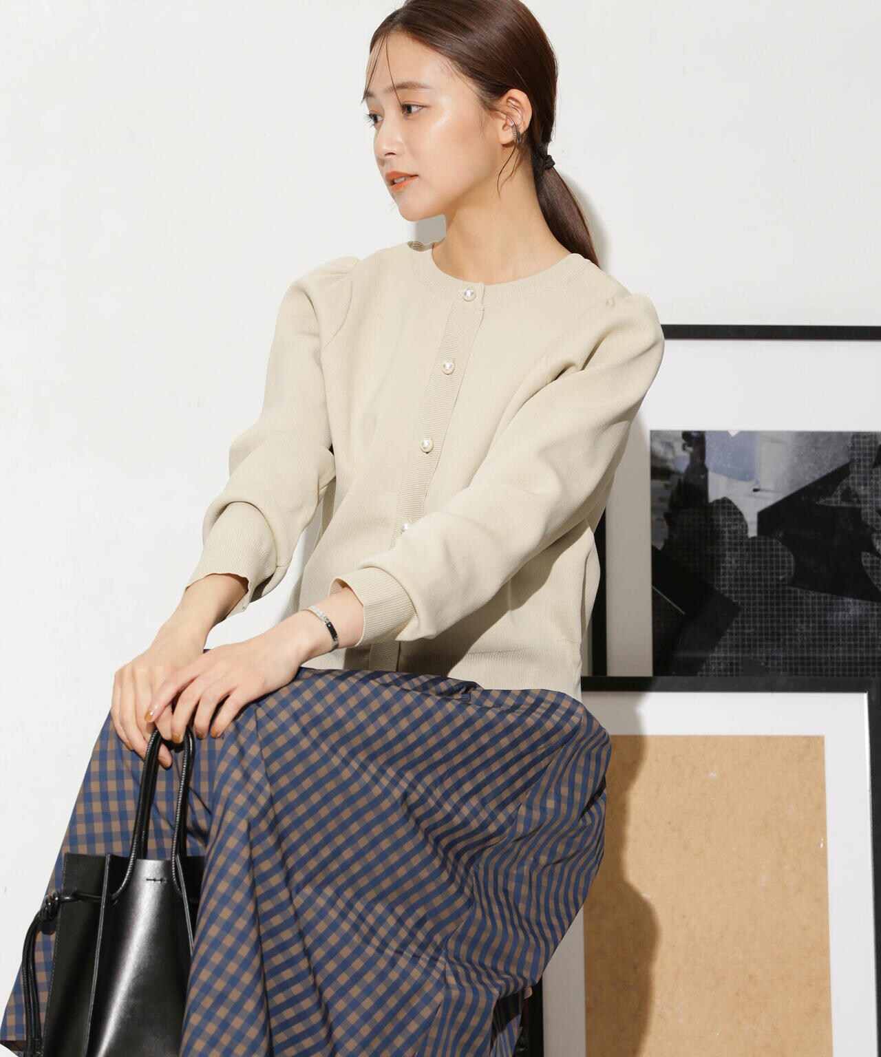 WEB限定/ライトスポンディッシュパールボタンカーディガン 6734222360