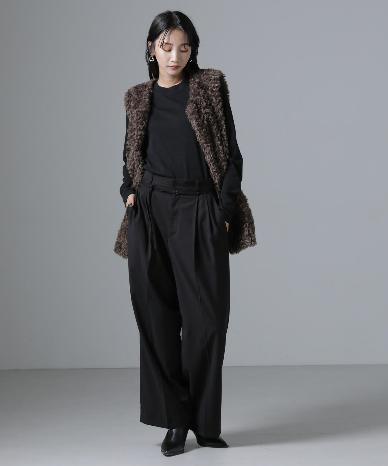 ジンジャー吸湿発熱抗菌防臭クルーネックカットソー 6734223321