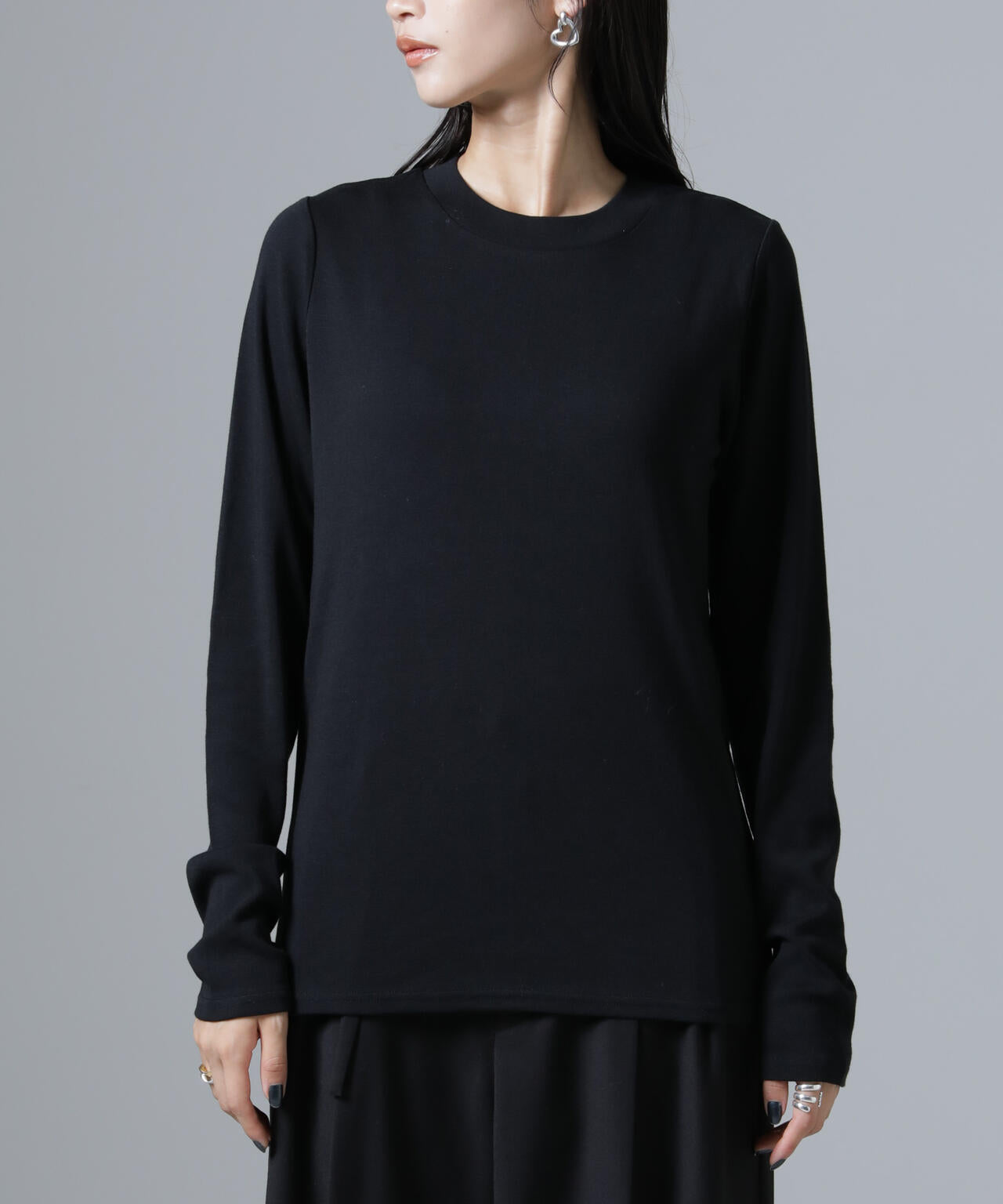 ジンジャー吸湿発熱抗菌防臭クルーネックカットソー 6734223321