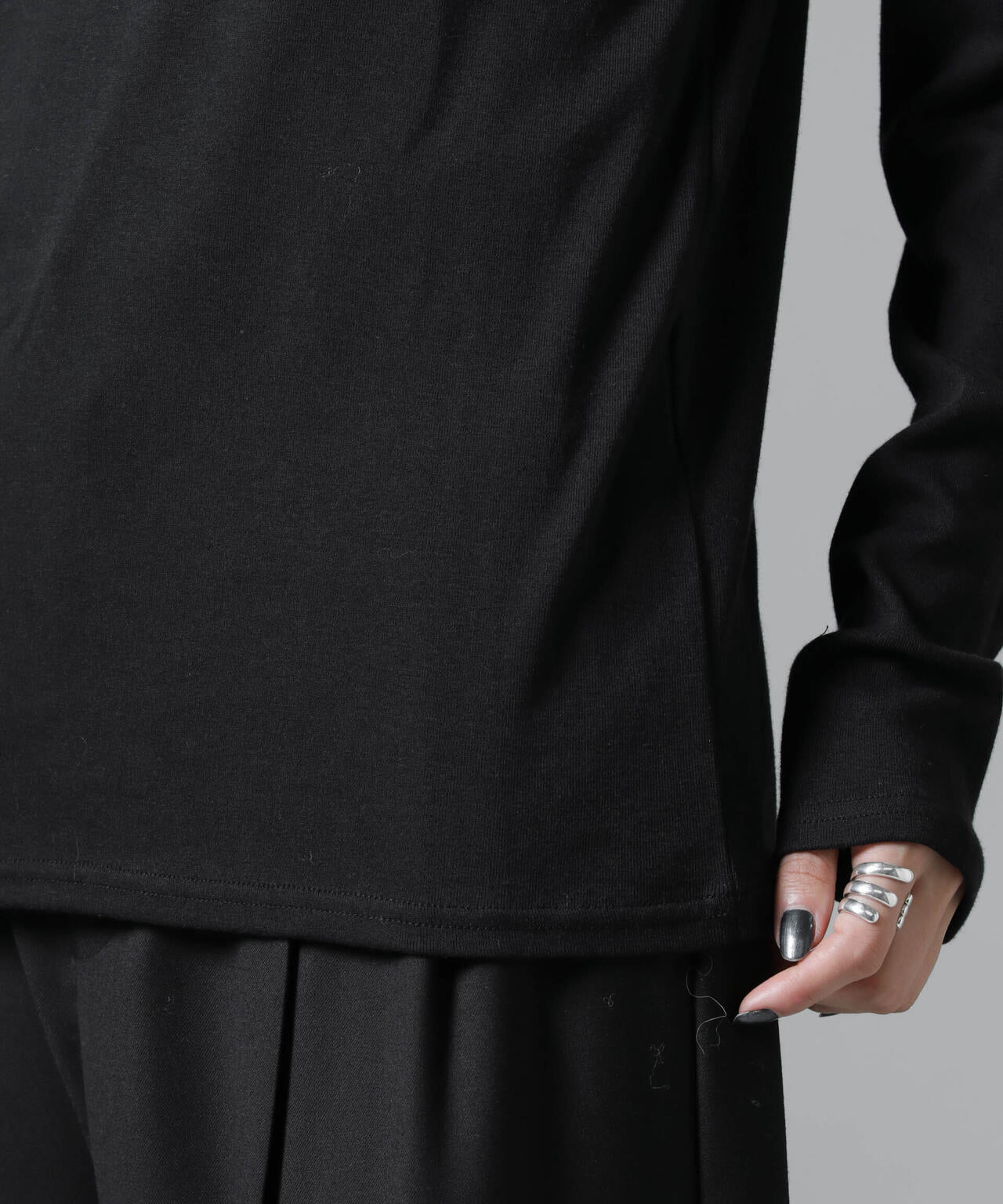 ジンジャー吸湿発熱抗菌防臭クルーネックカットソー 6734223321