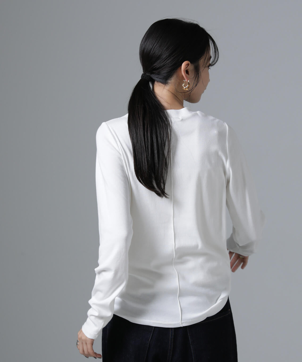 ジンジャー吸湿発熱抗菌防臭クルーネックカットソー 6734223321