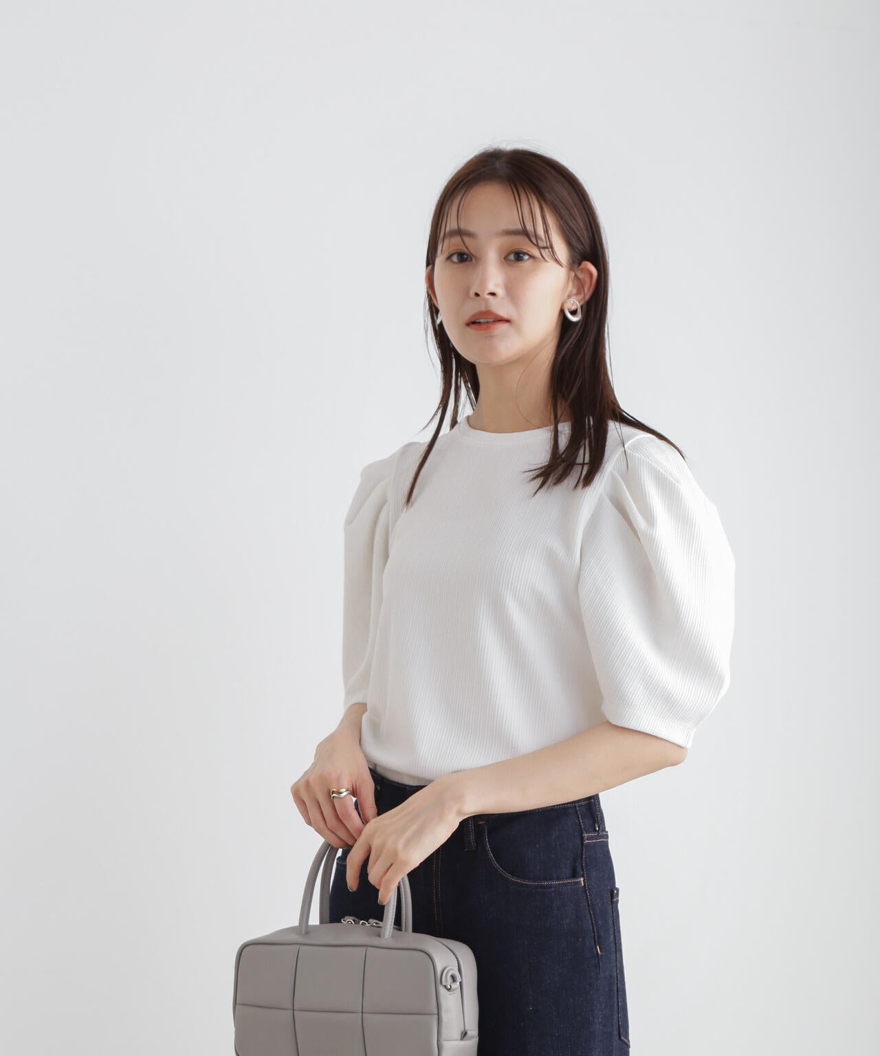 ショルダーギャザーデザイントップス 6734224300