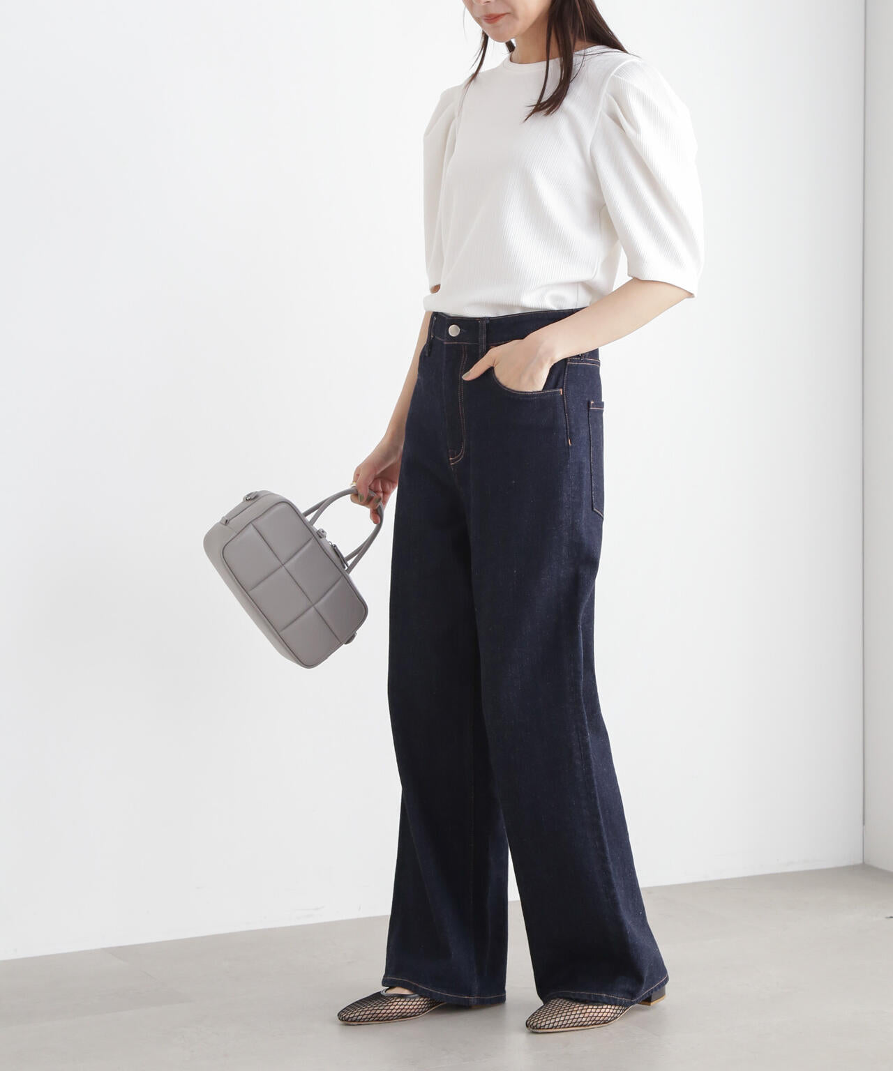 ショルダーギャザーデザイントップス 6734224300