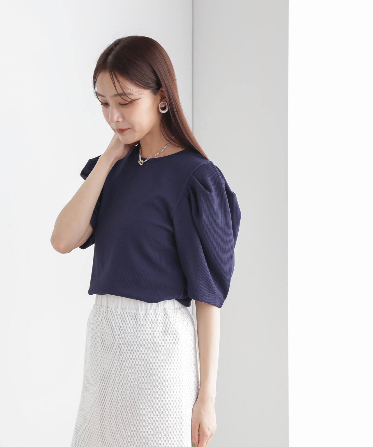 ショルダーギャザーデザイントップス 6734224300