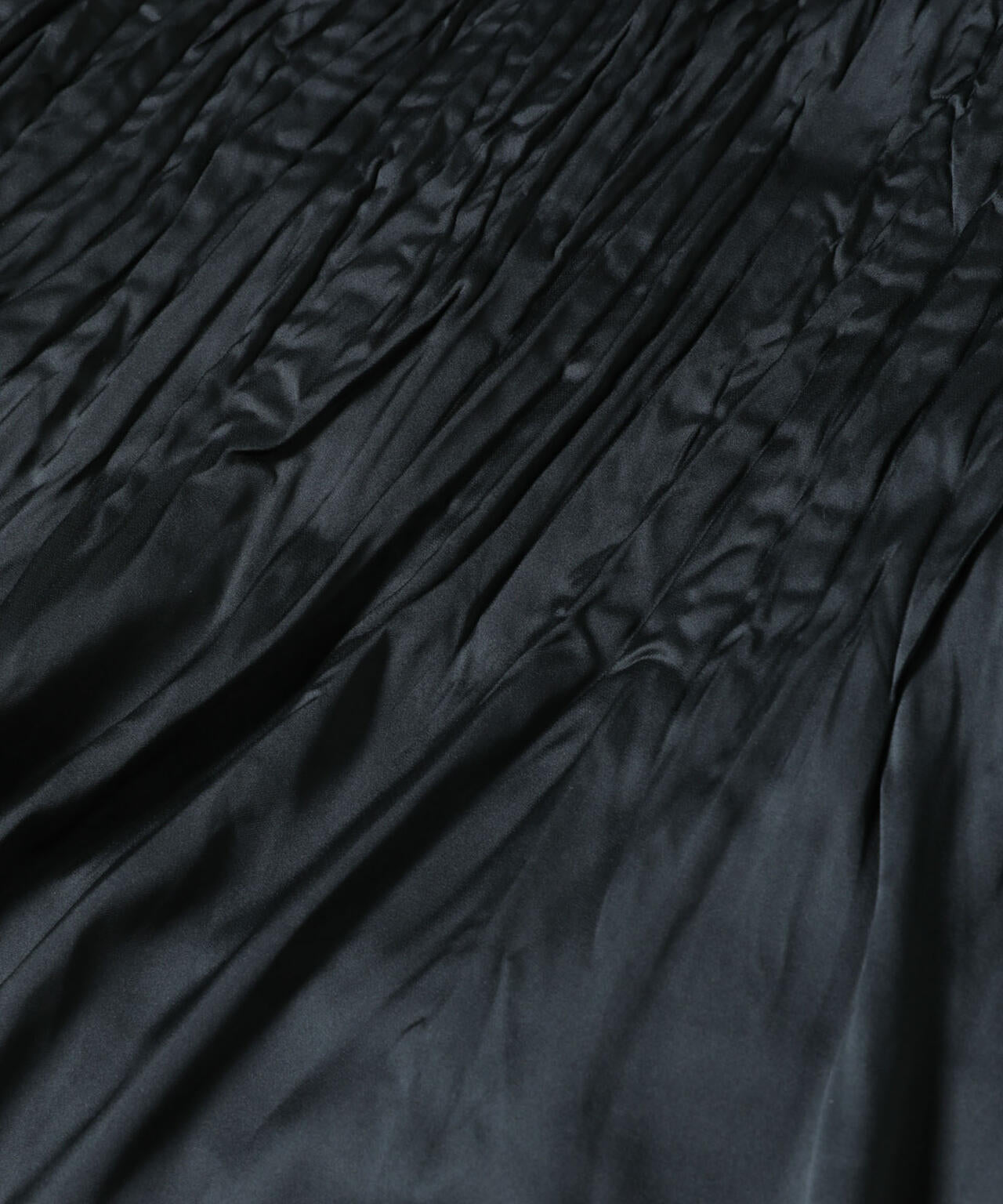 消しプリーツサテンワイドパンツ 6734227320