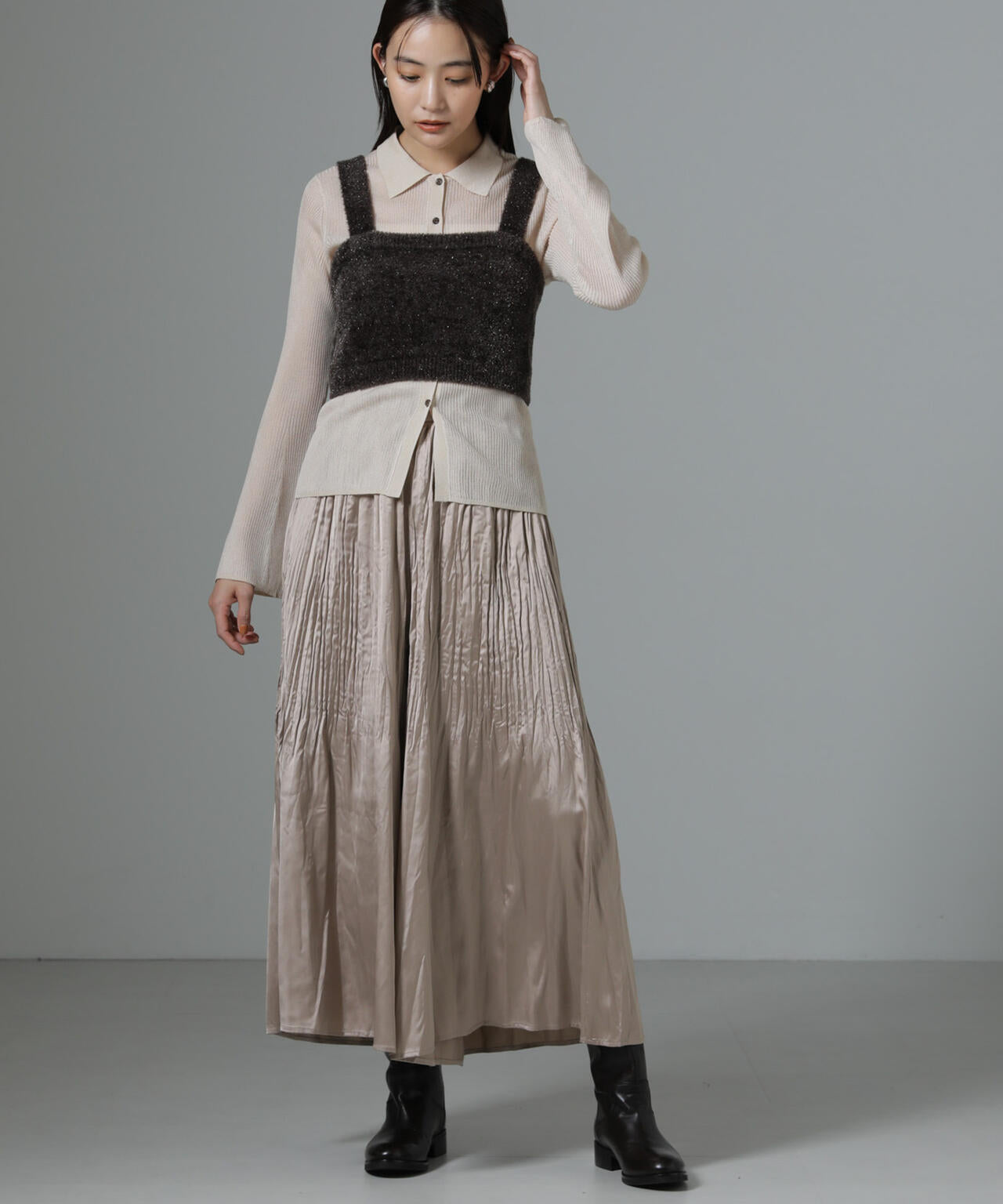 消しプリーツサテンワイドパンツ 6734227320